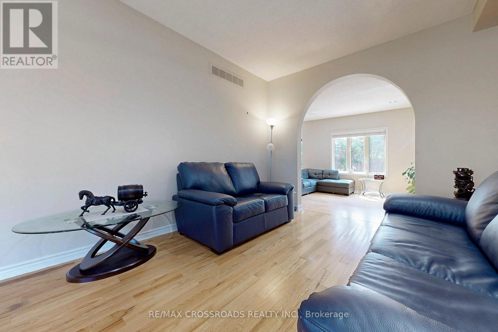 63 Baynards Lane Property Photo 5