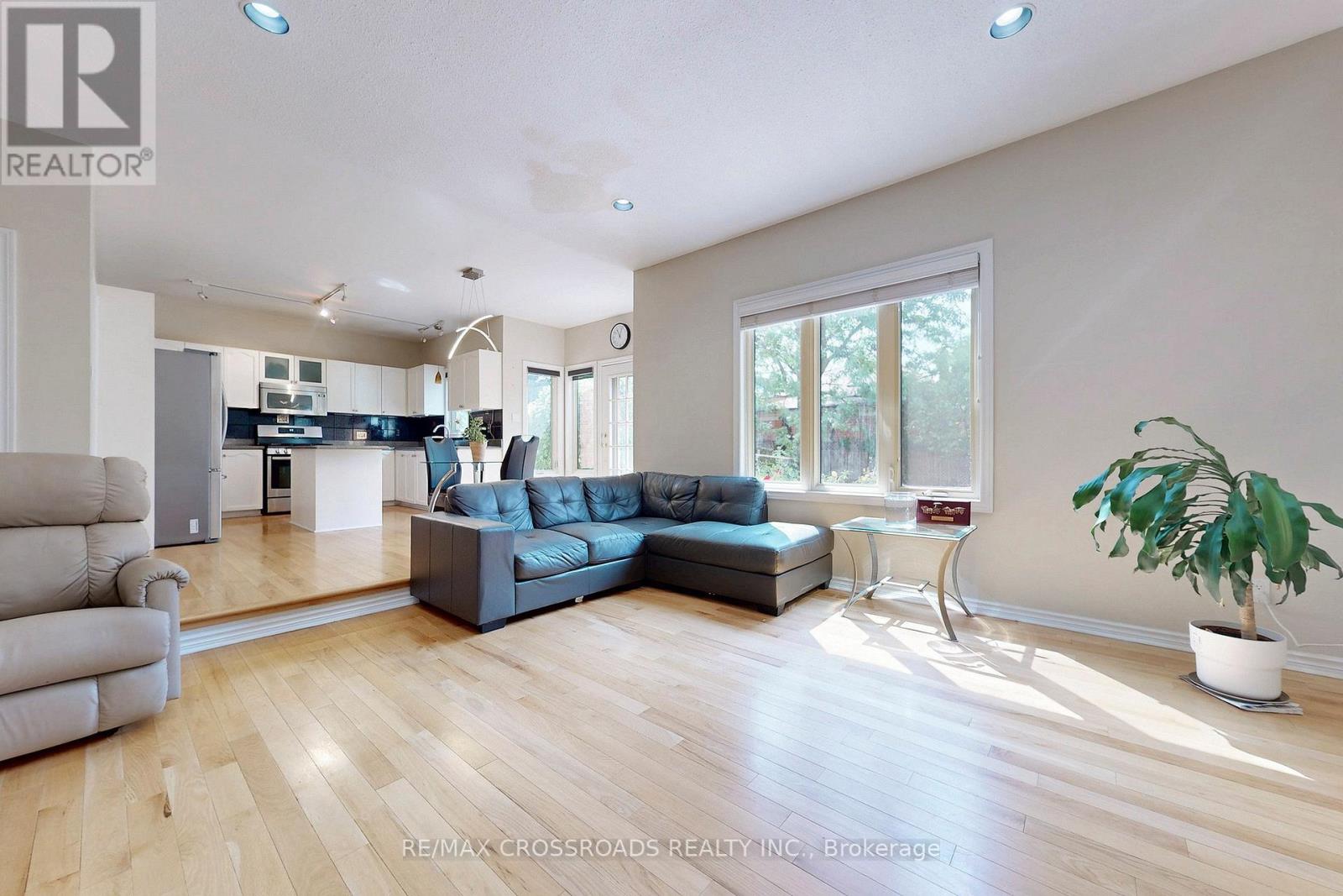 63 Baynards Lane Property Photo 10