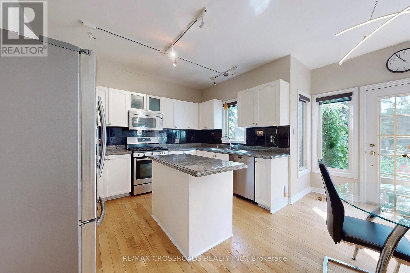 63 Baynards Lane Property Photo 13