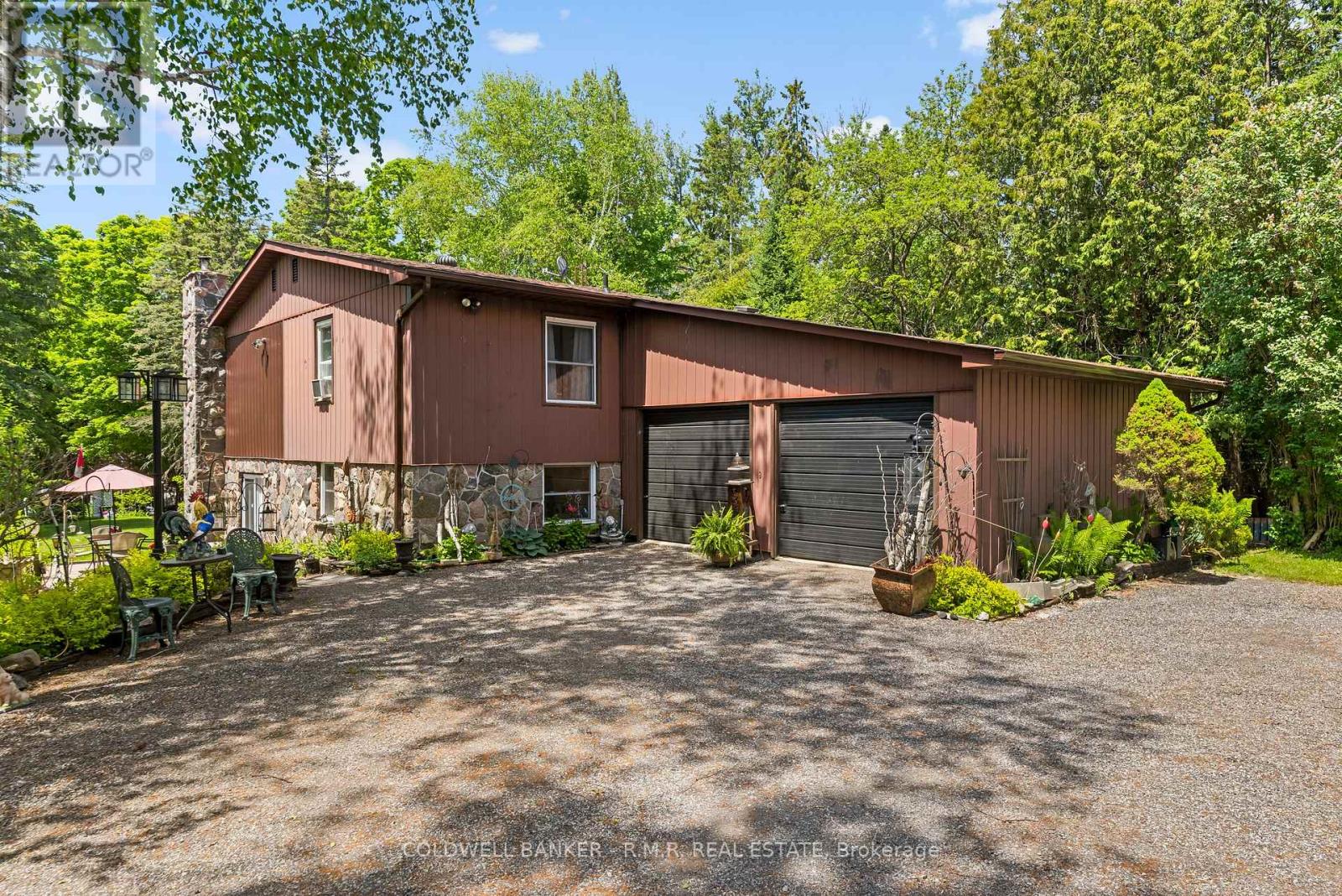 204 Acton Road Property Photo 4