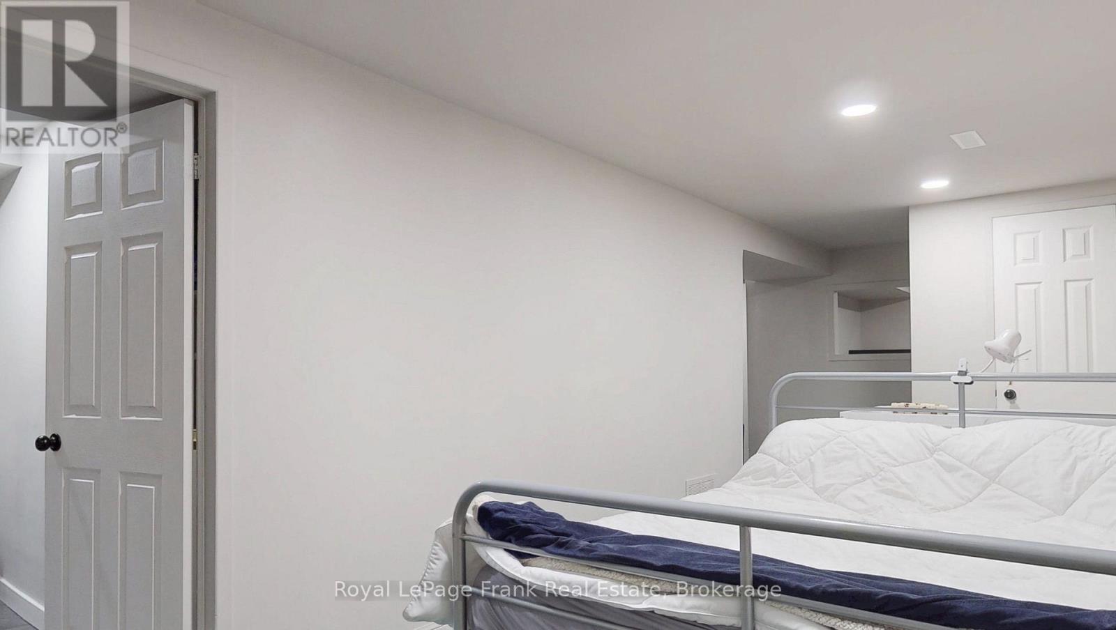 22 Peachtree Place Property Photo 22