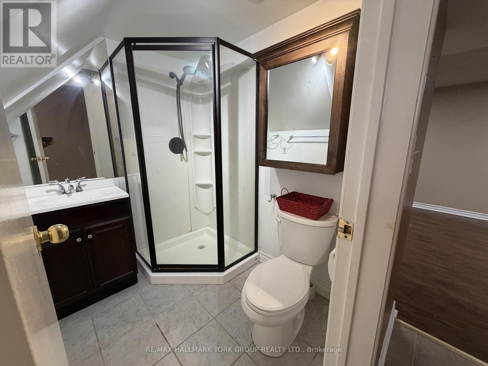Lower - 47 Longford Drive Property Photo 10