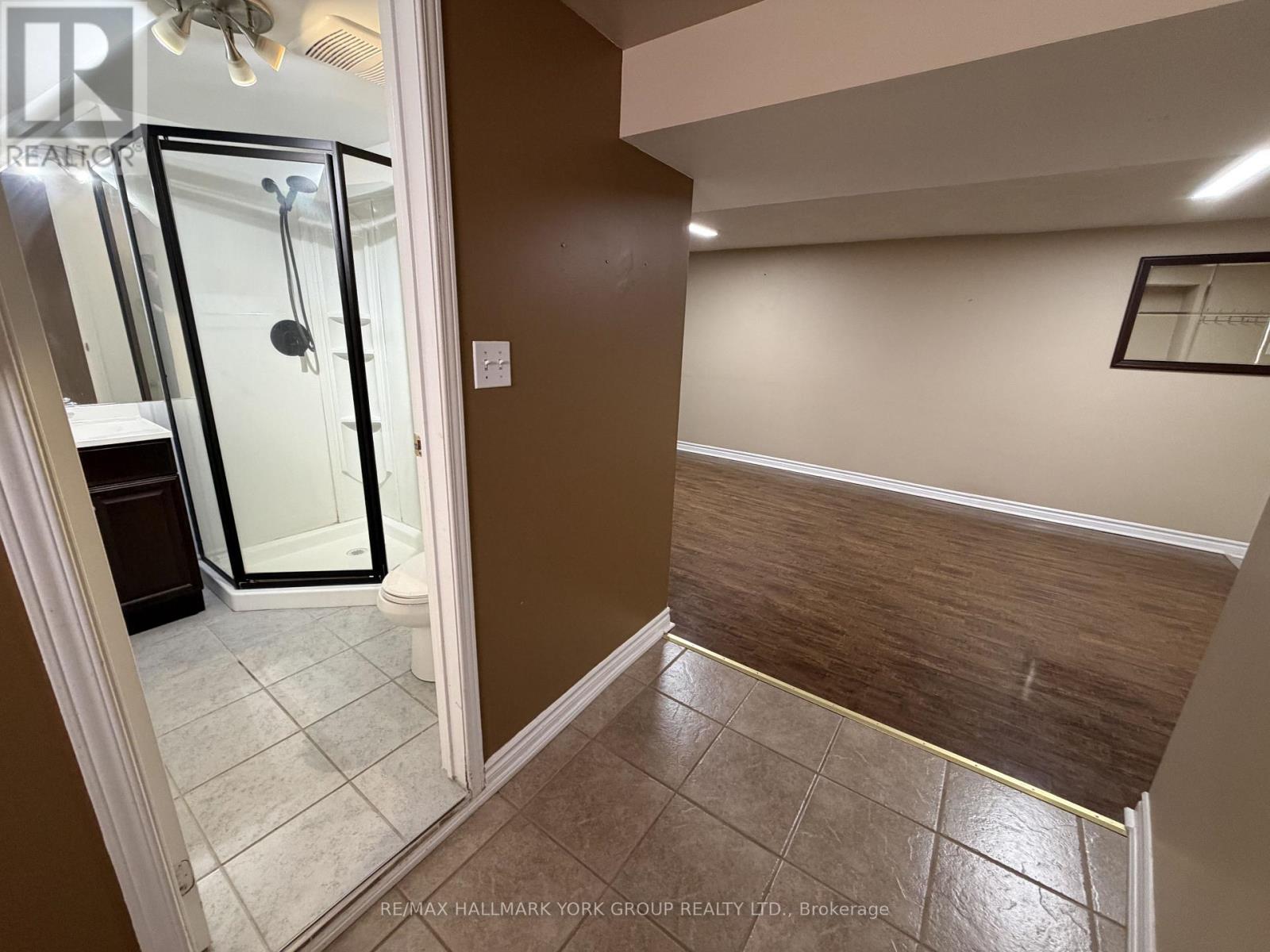 Lower - 47 Longford Drive Property Photo 11