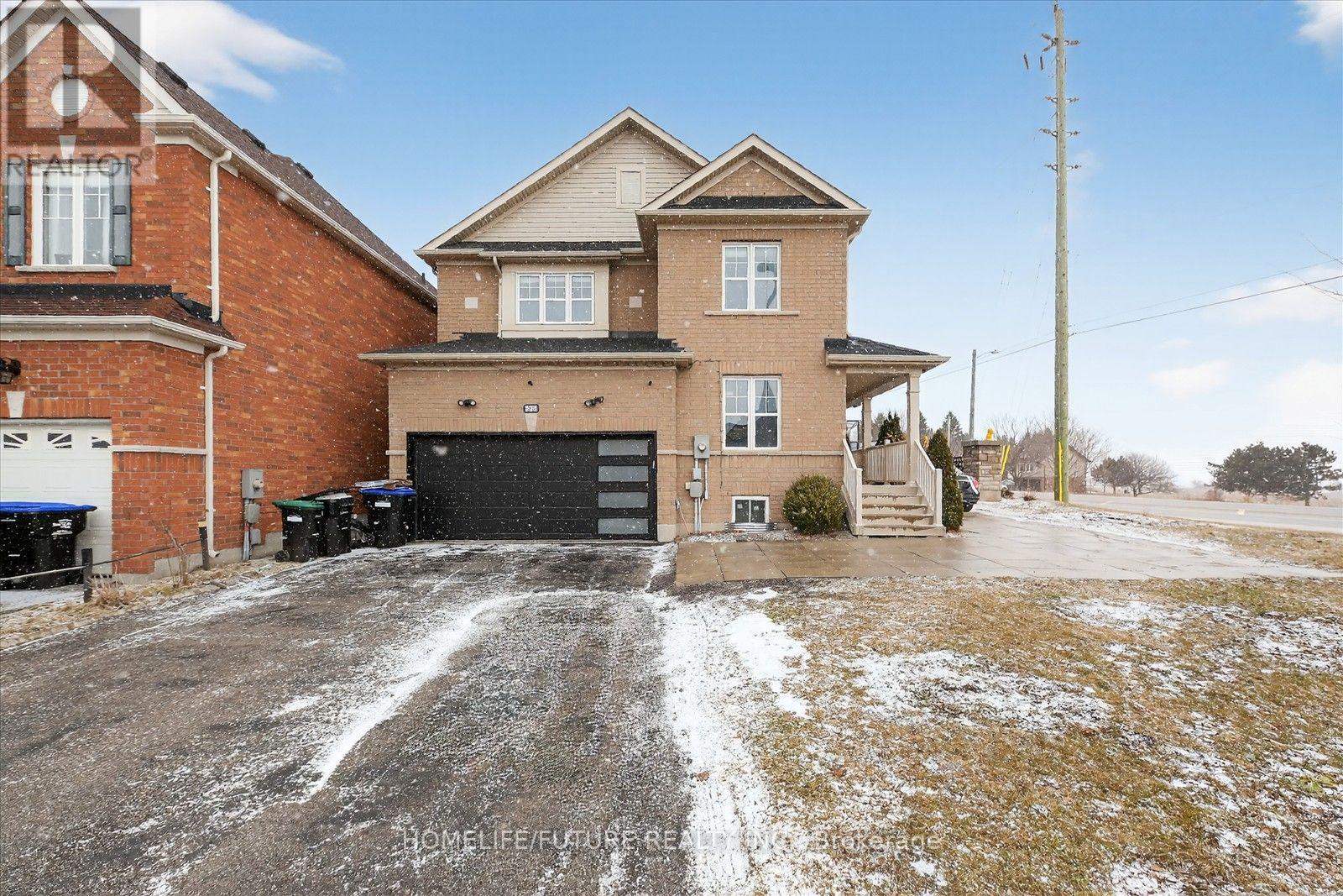 939 Miller Park Avenue Property Photo 1