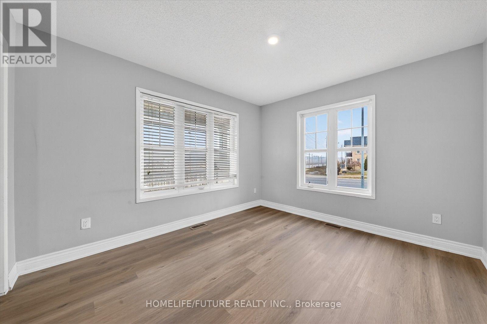 939 Miller Park Avenue Property Photo 7