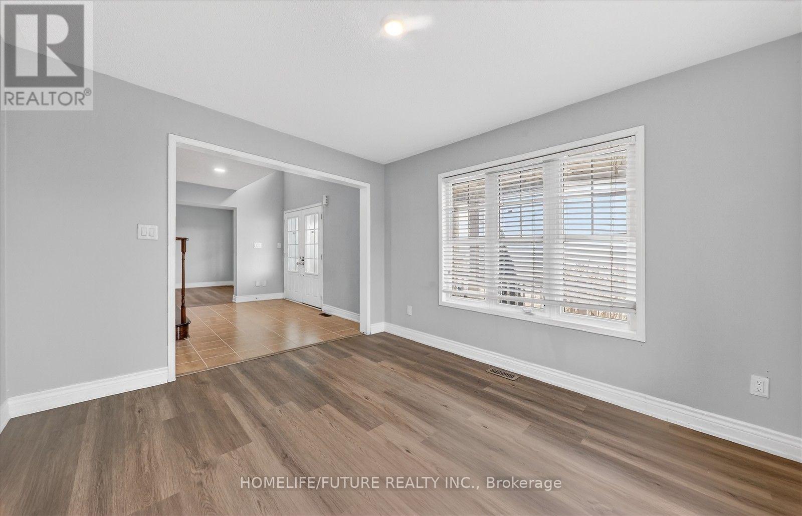939 Miller Park Avenue Property Photo 8