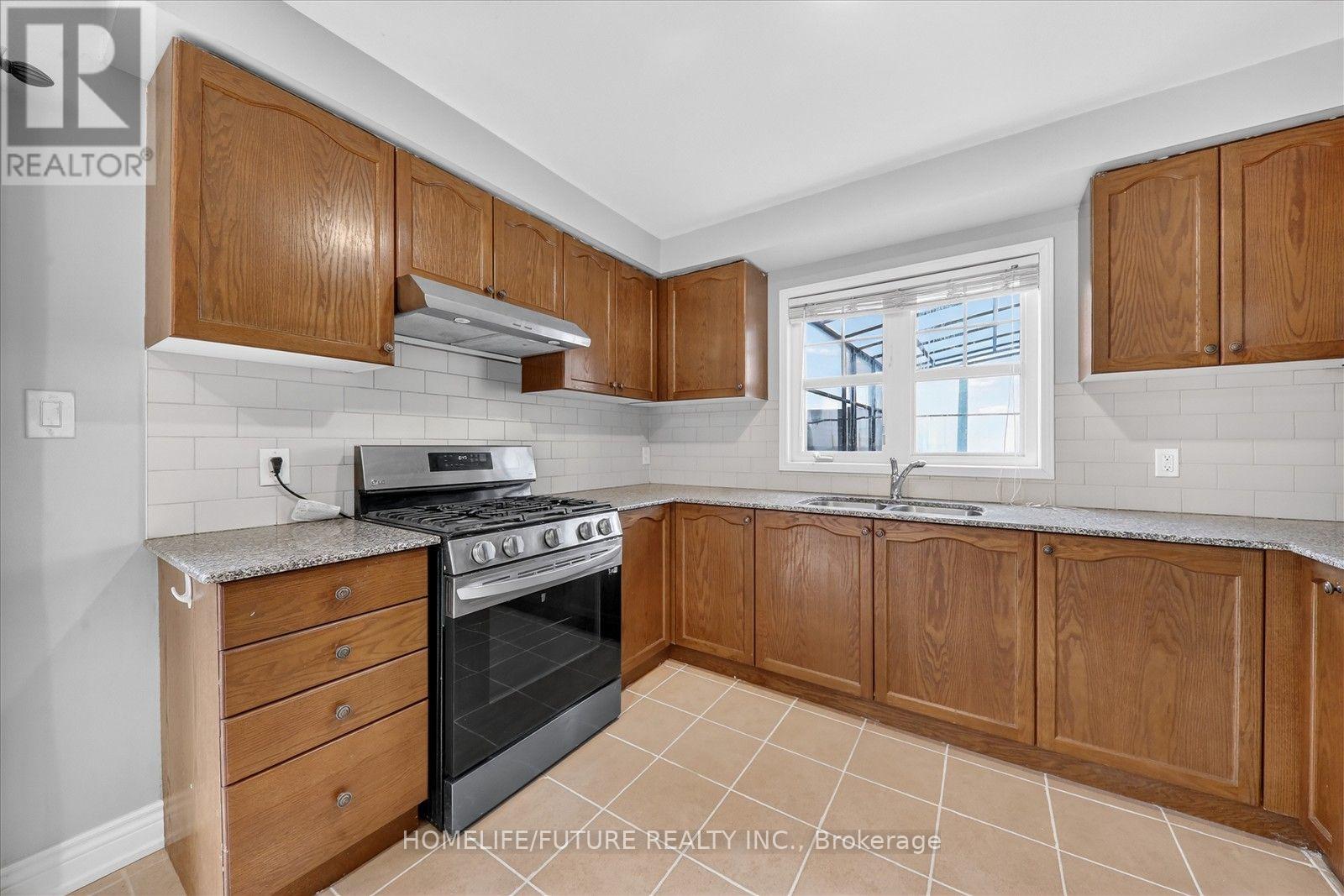 939 Miller Park Avenue Property Photo 16