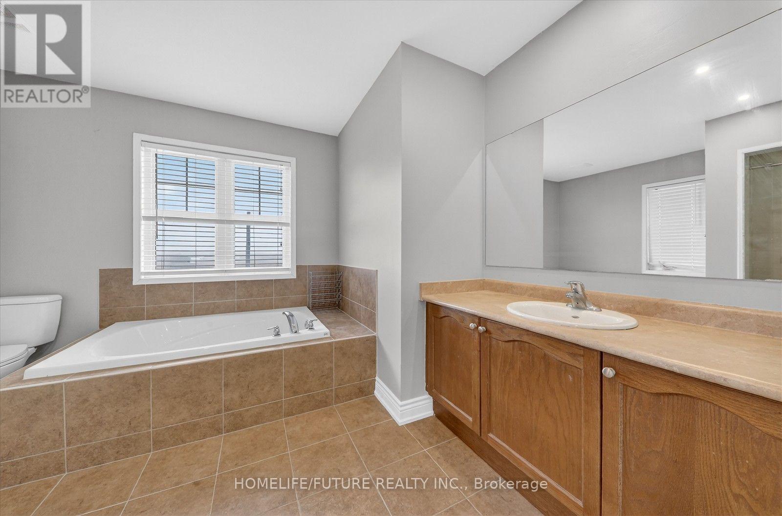 939 Miller Park Avenue Property Photo 23