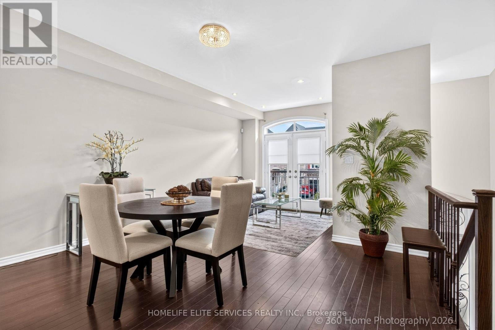 70 Farooq Boulevard Property Photo 3