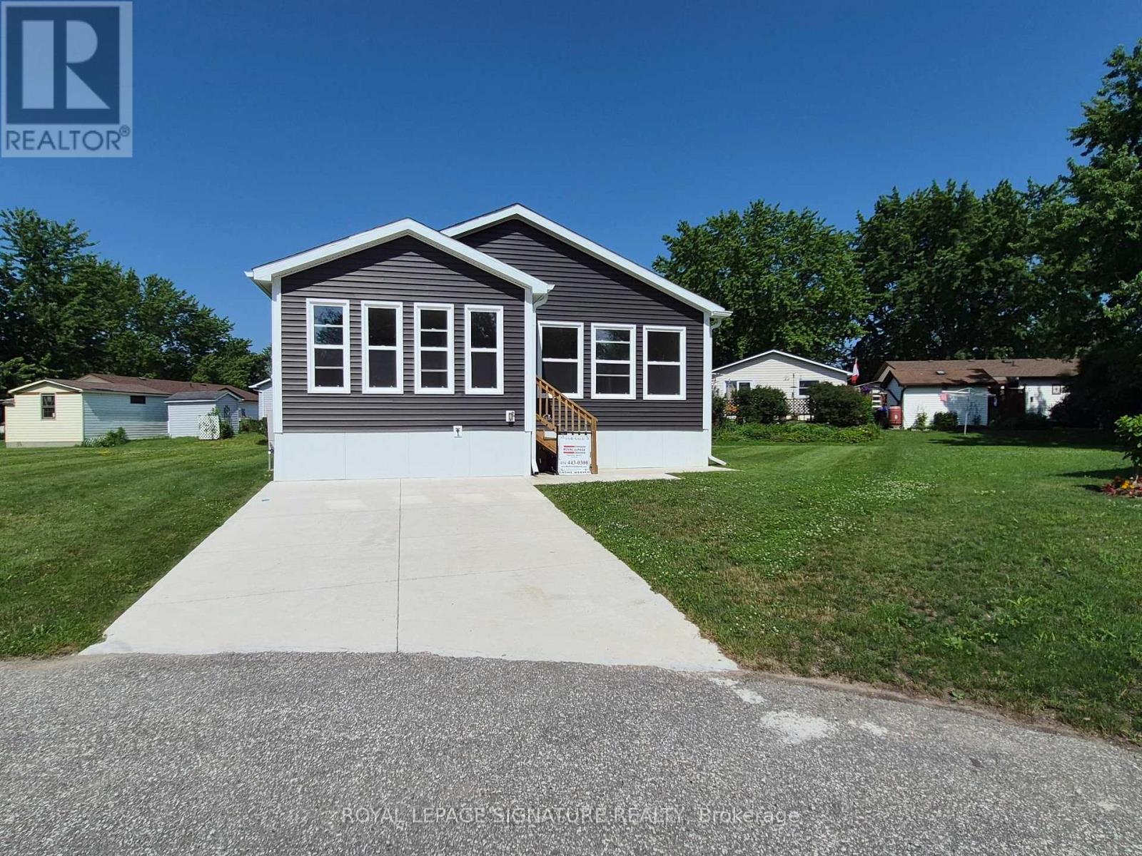 18 Briarwood Place Property Photo 3