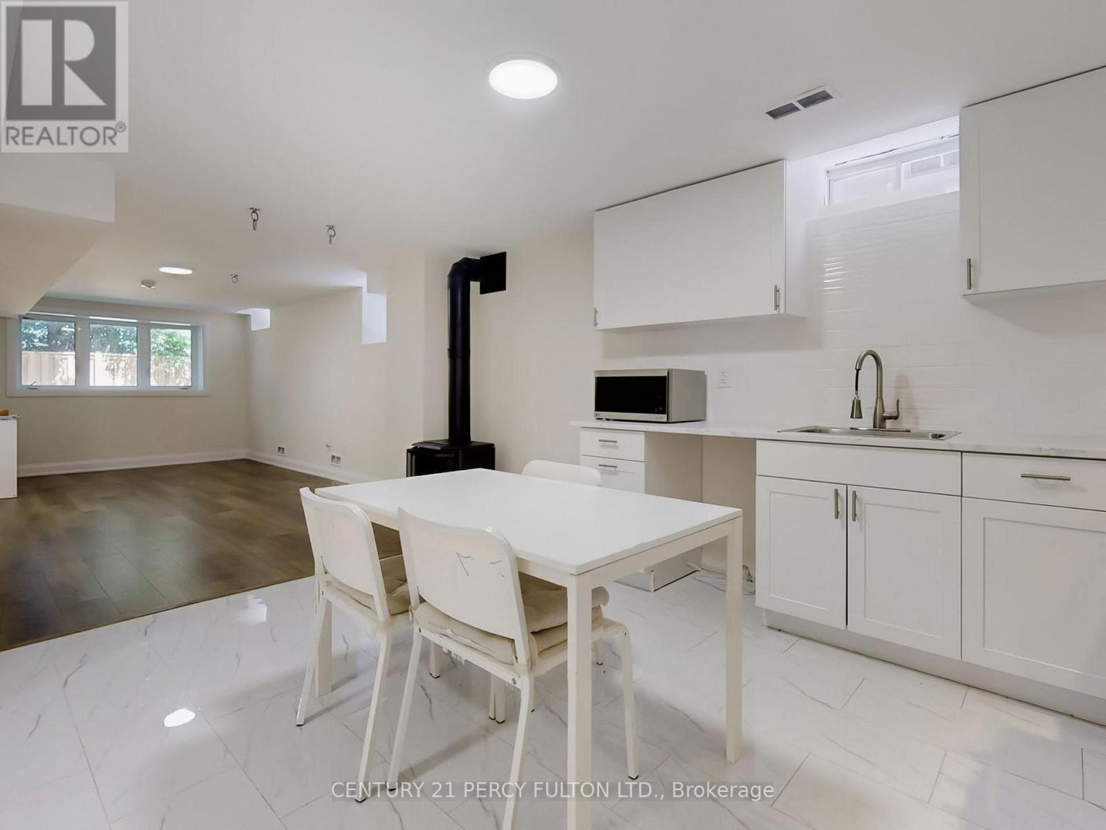 47 Mohandas Drive Property Photo 31
