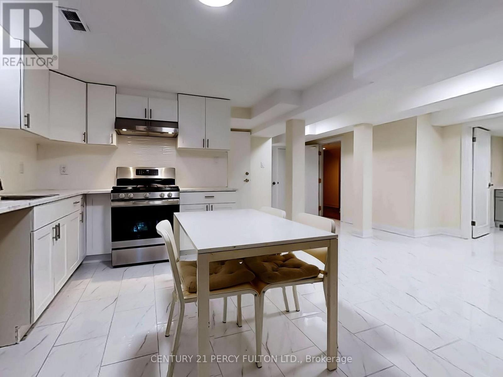 47 Mohandas Drive Property Photo 32
