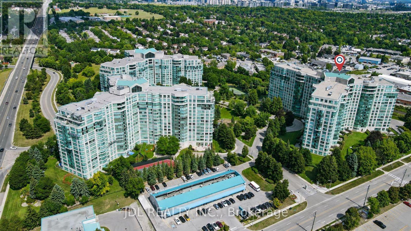 219 - 7825 Bayview Avenue Property Photo 49