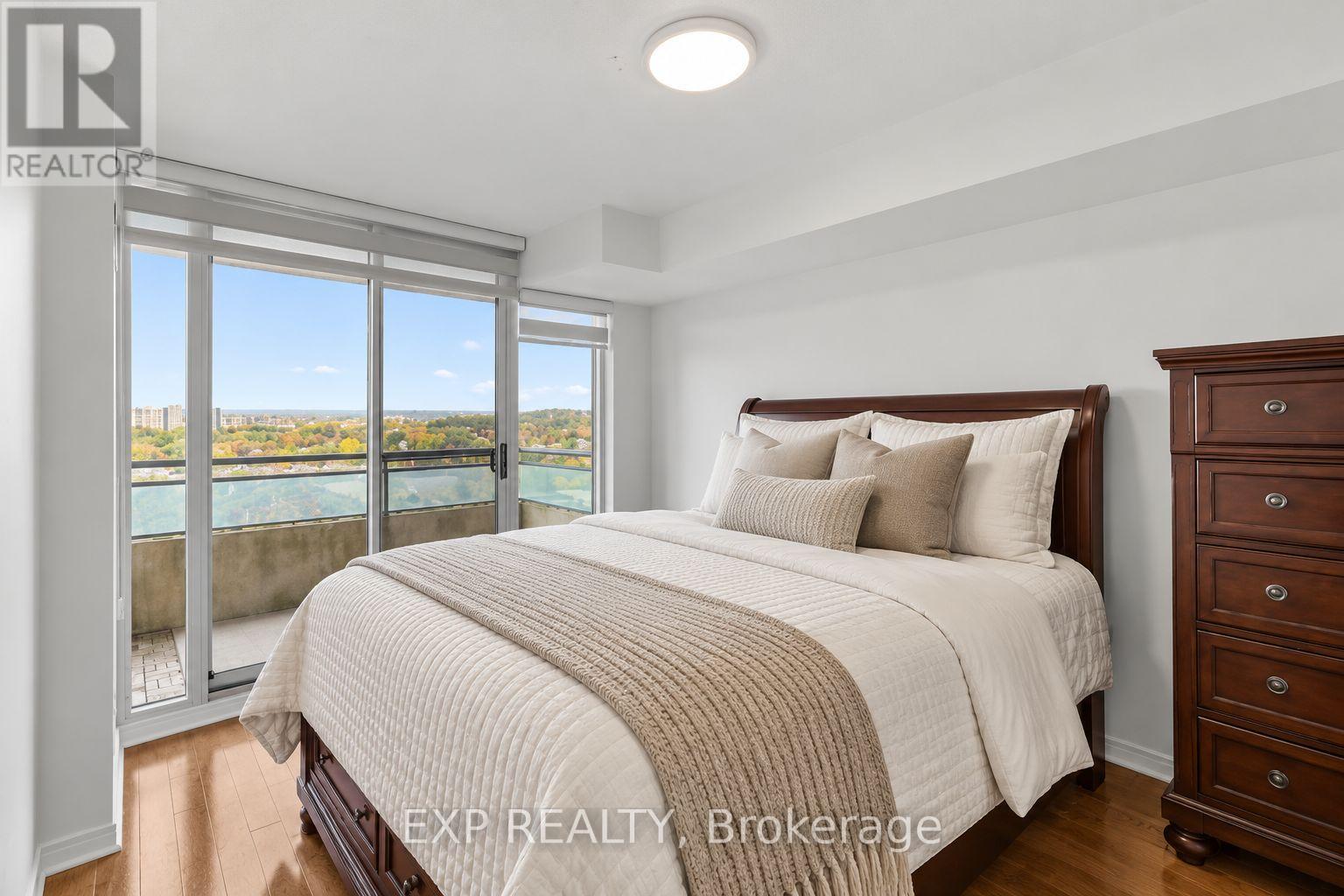 1214 - 350 Red Maple Road Property Photo 6