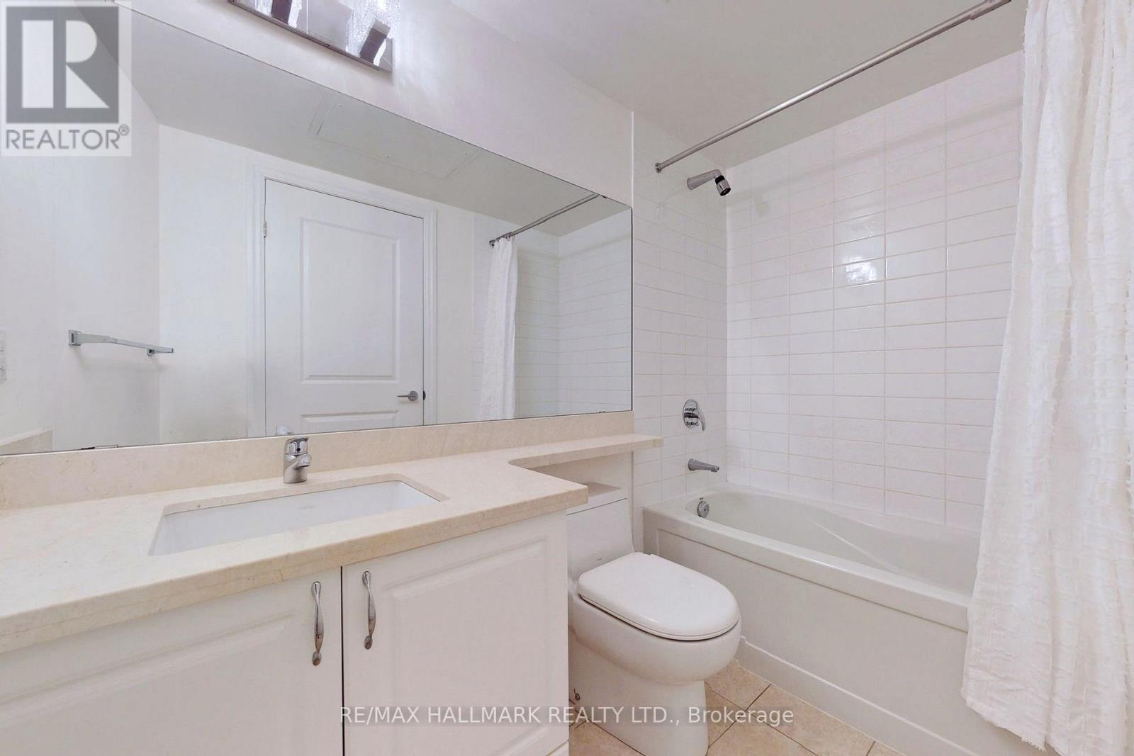 610 - 111 Upper Duke Crescent Property Photo 21