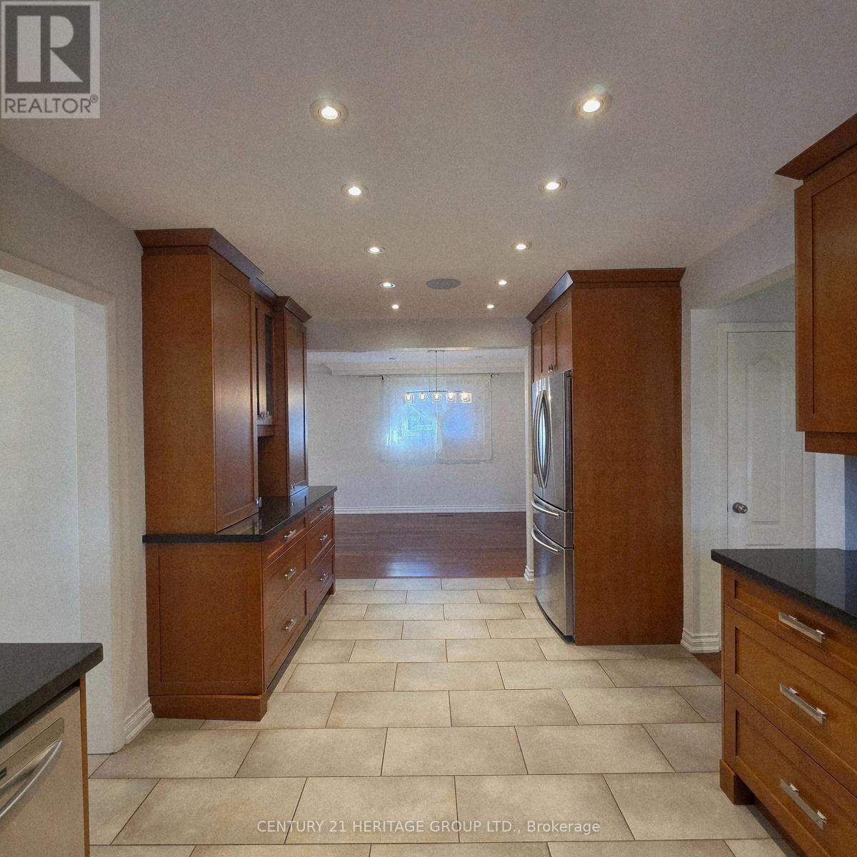 42 Fred Valley Drive Property Photo 10