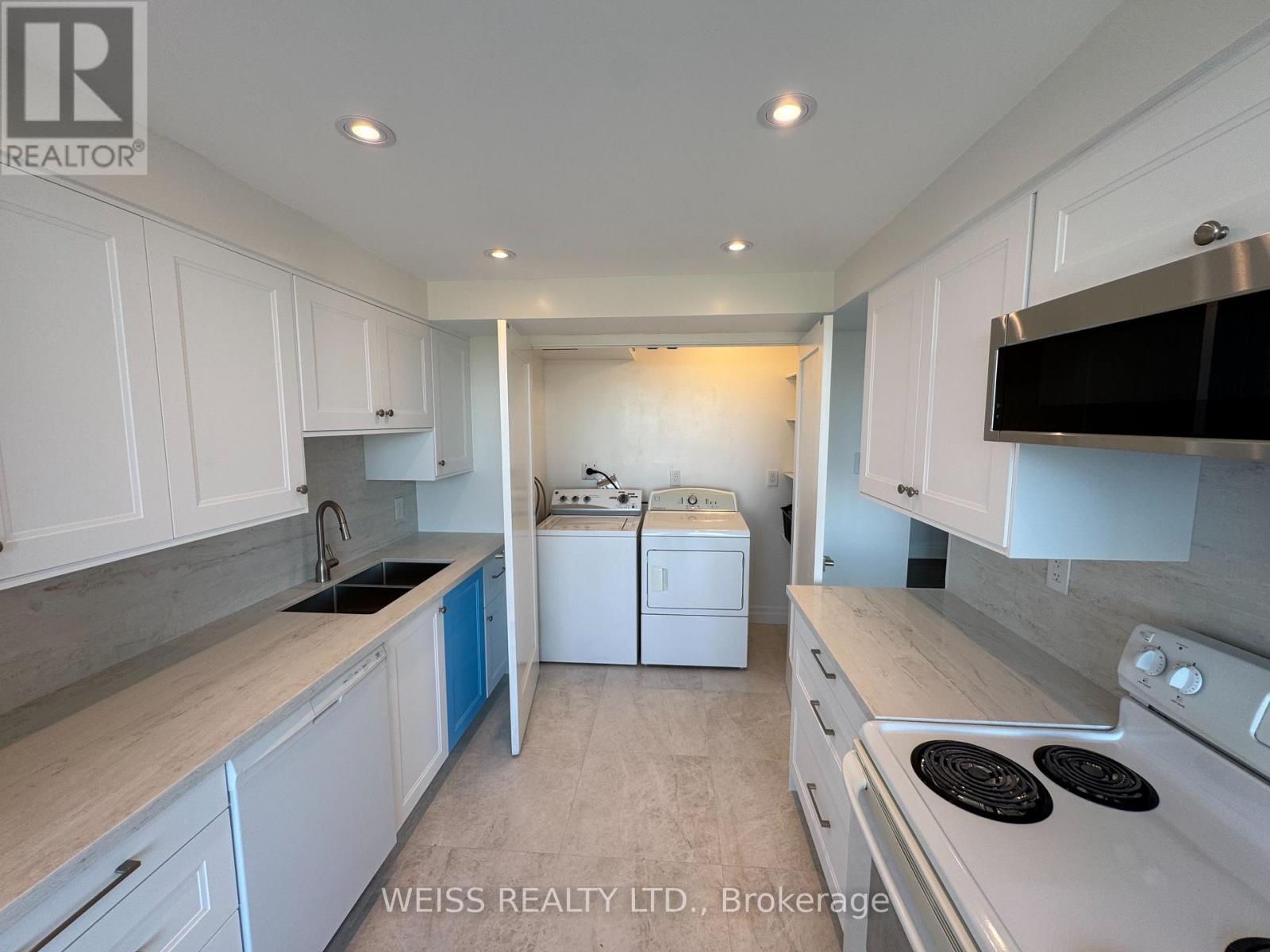 904 - 7460 Bathurst Street Property Photo 4