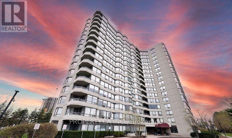 605 - 7460 Bathurst Street Property Photo 1
