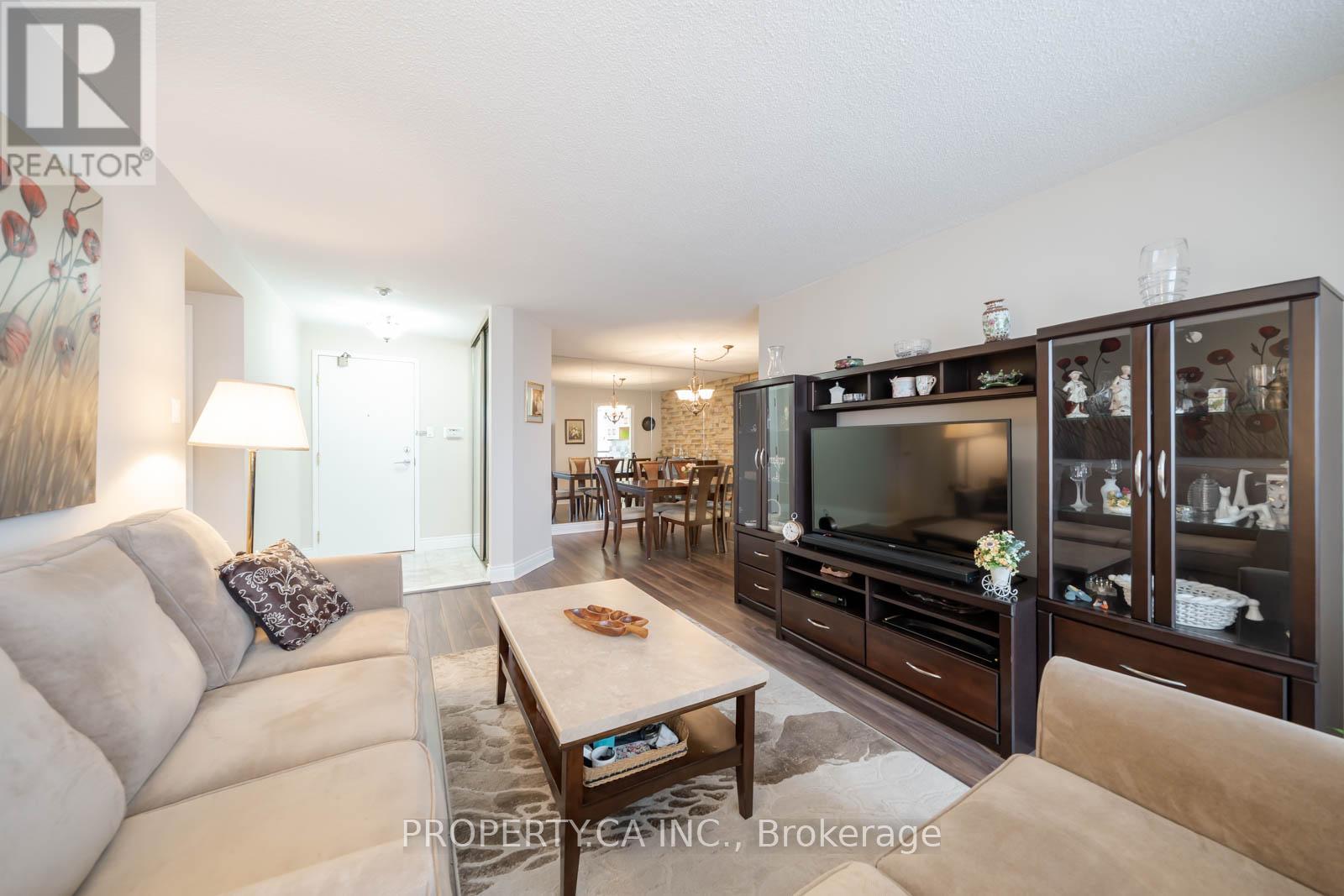 605 - 7460 Bathurst Street Property Photo 7