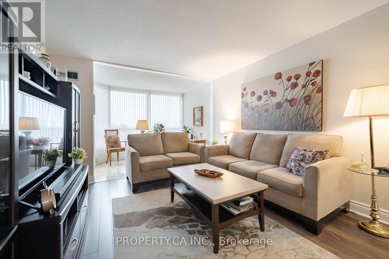 605 - 7460 Bathurst Street Property Photo 11