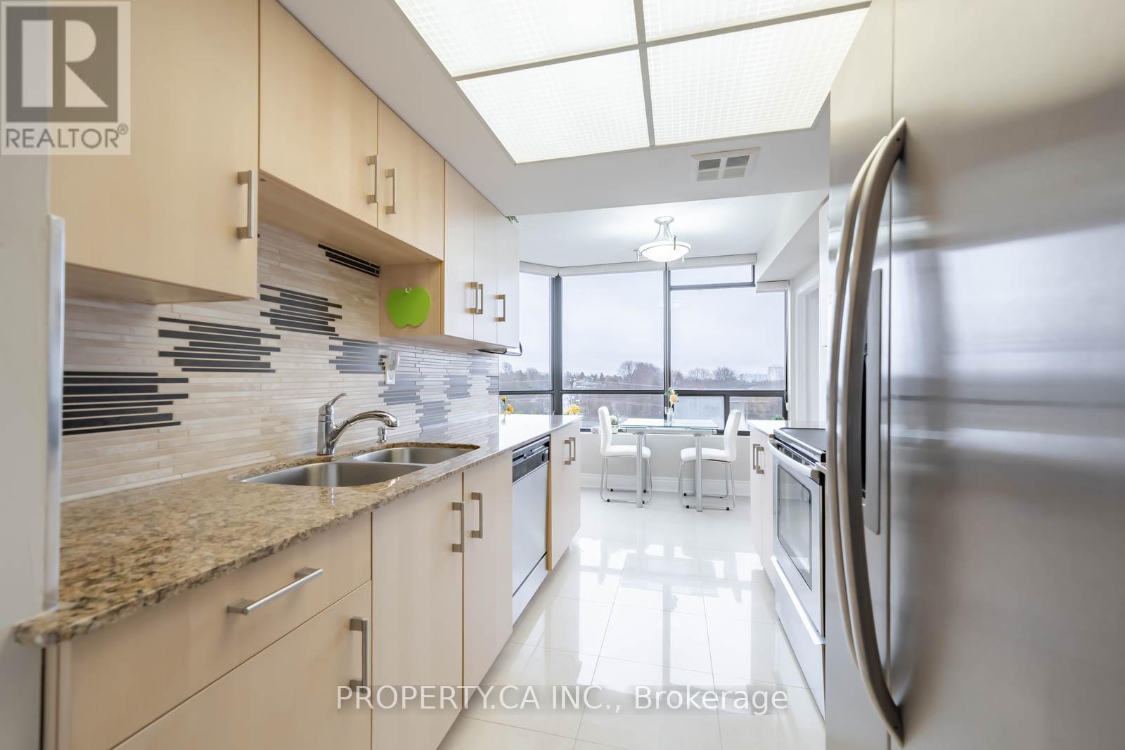 605 - 7460 Bathurst Street Property Photo 15
