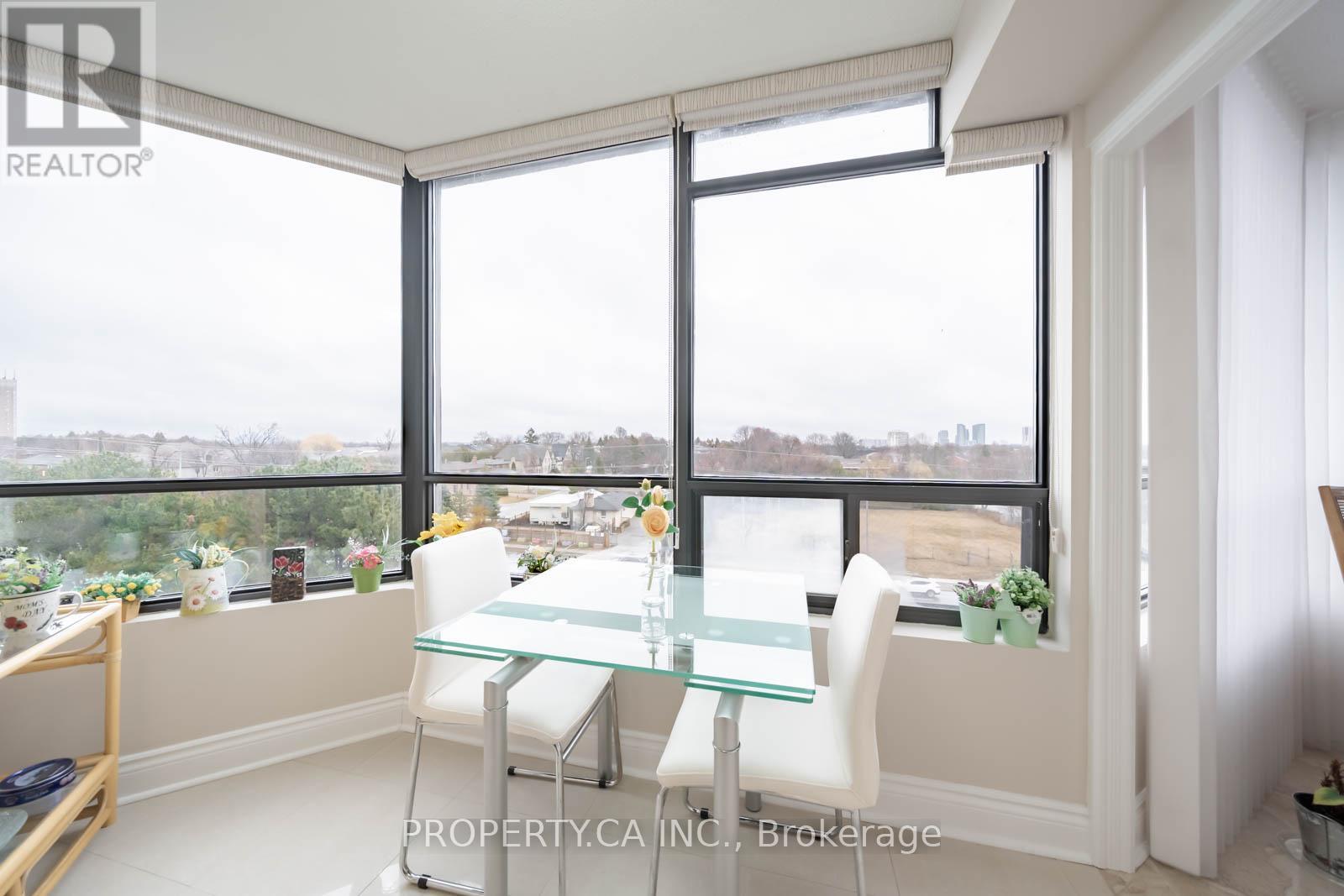 605 - 7460 Bathurst Street Property Photo 18