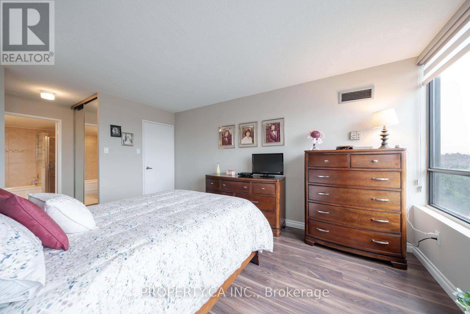 605 - 7460 Bathurst Street Property Photo 25