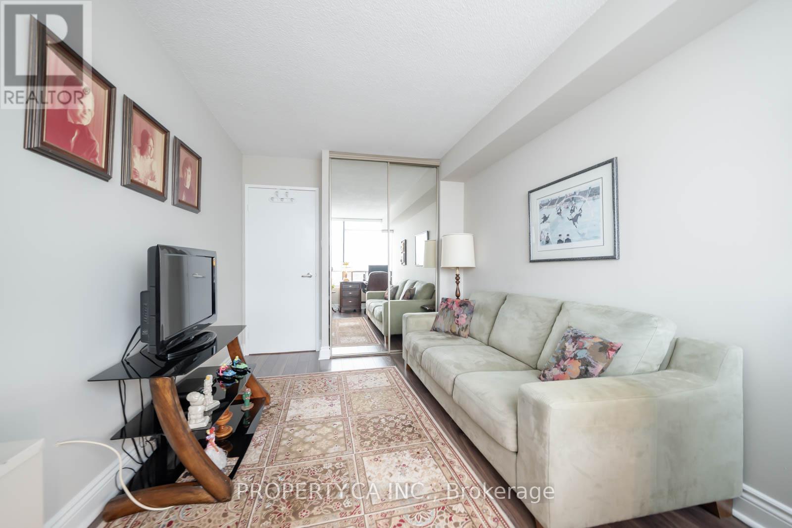 605 - 7460 Bathurst Street Property Photo 28