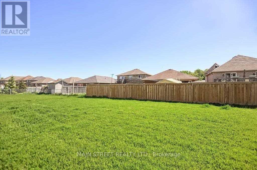 1283 Blackmore Street E Property Photo 20