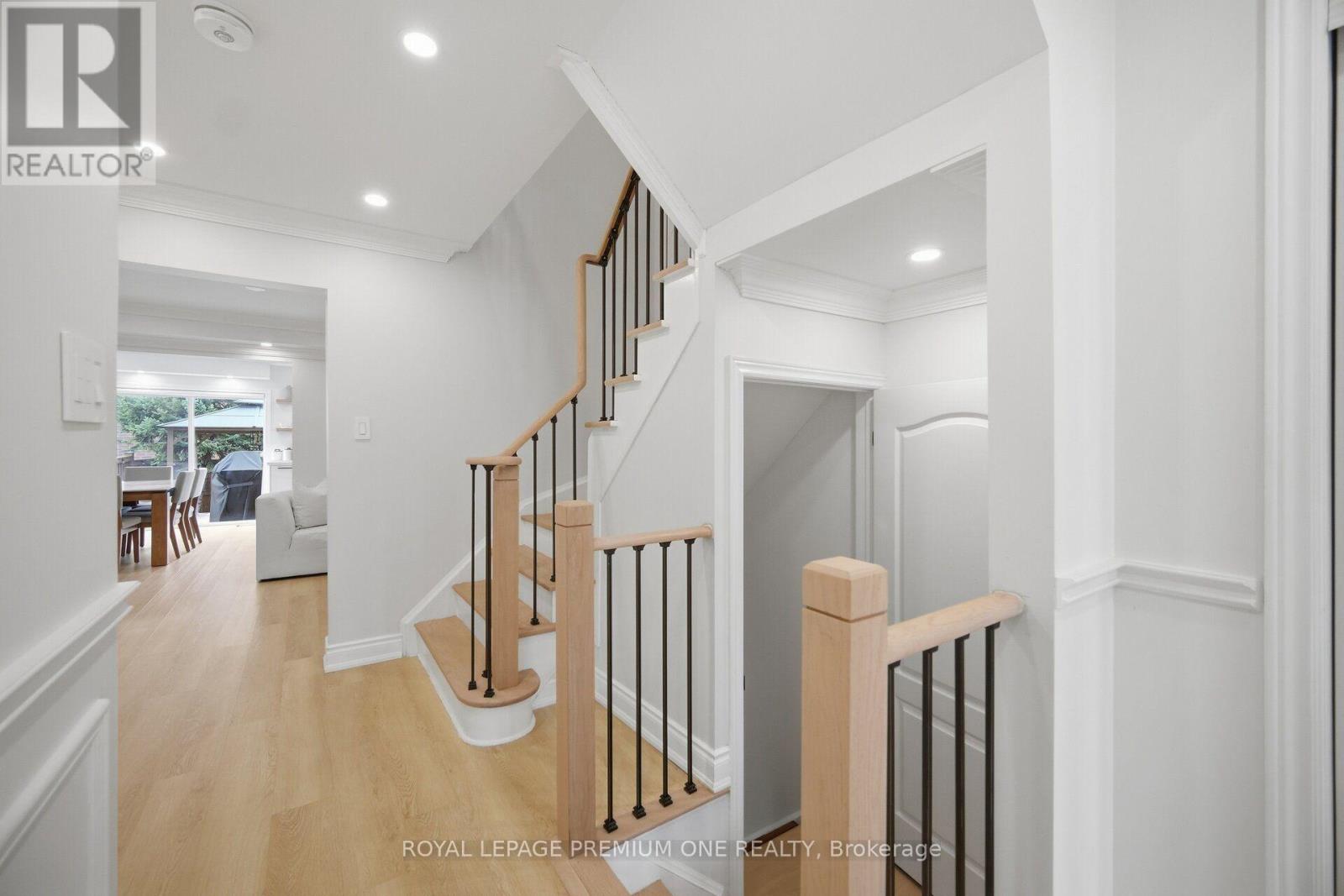 169 Venice Gate Drive Property Photo 33
