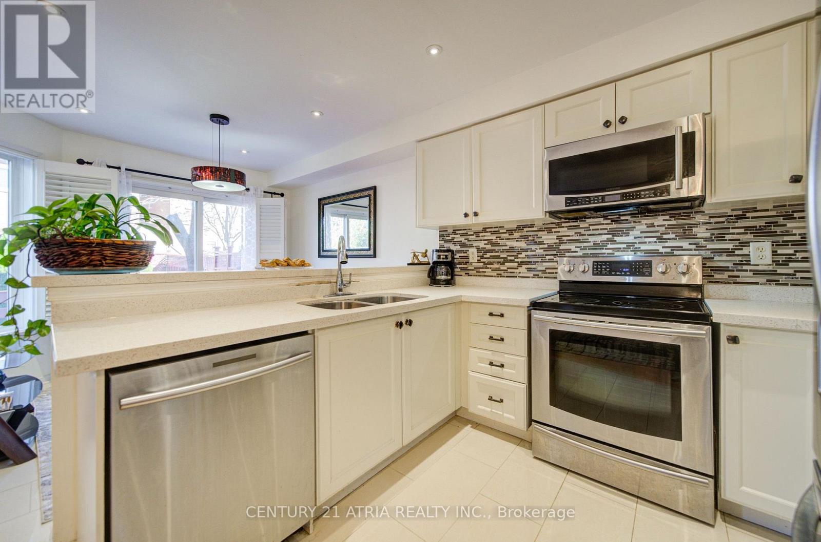 51 Kalmar Crescent Property Photo 24