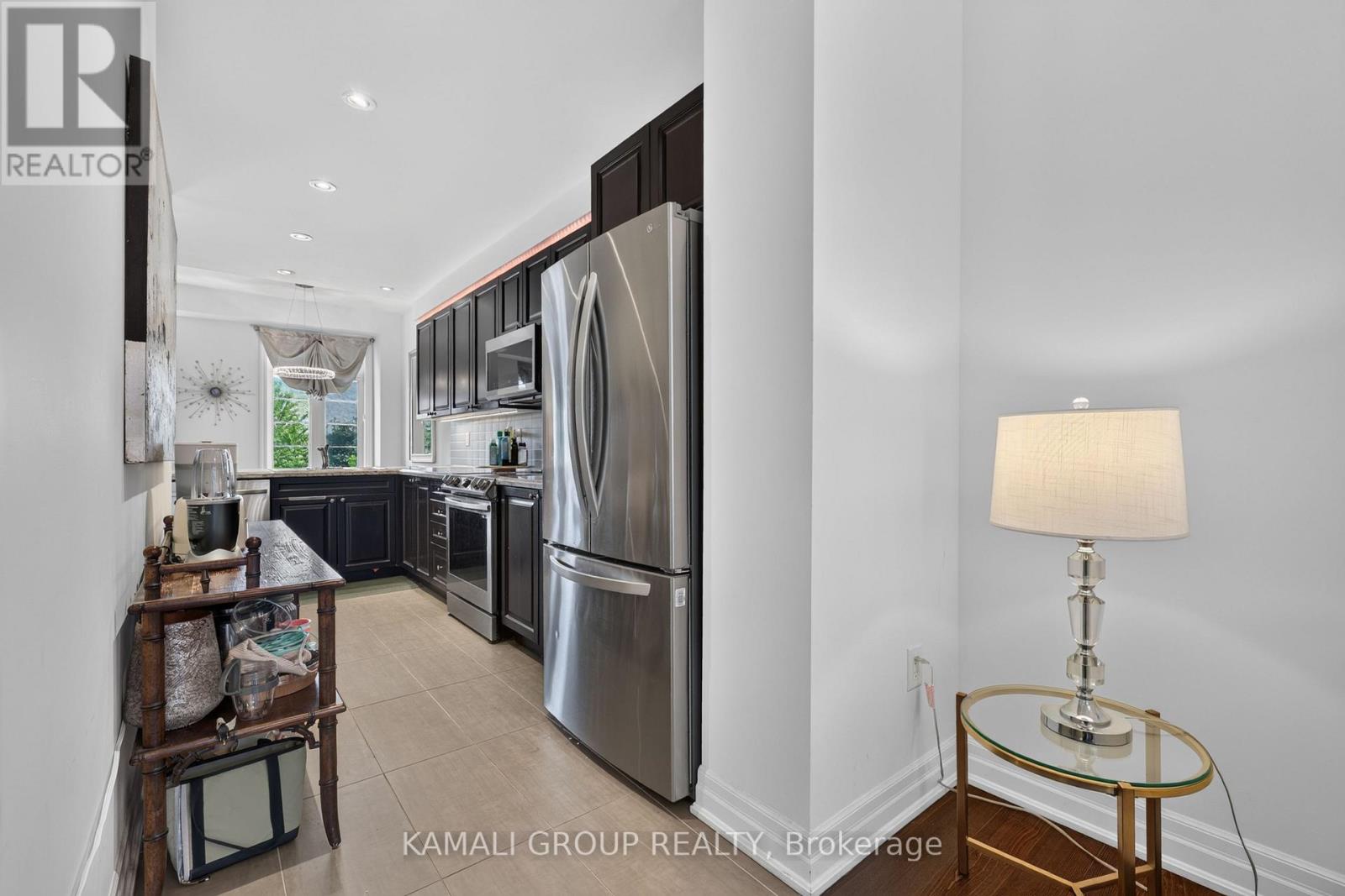 39 Beverley Glen Boulevard Property Photo 20