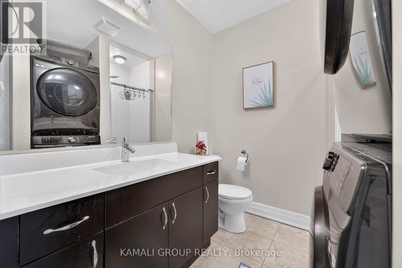39 Beverley Glen Boulevard Property Photo 25