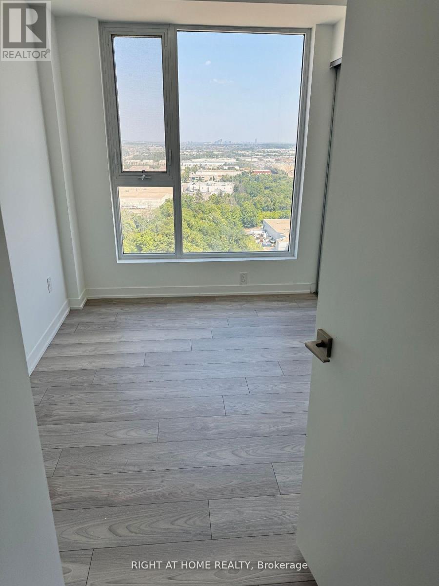 2305 - 474 Caldari Road Property Photo 15