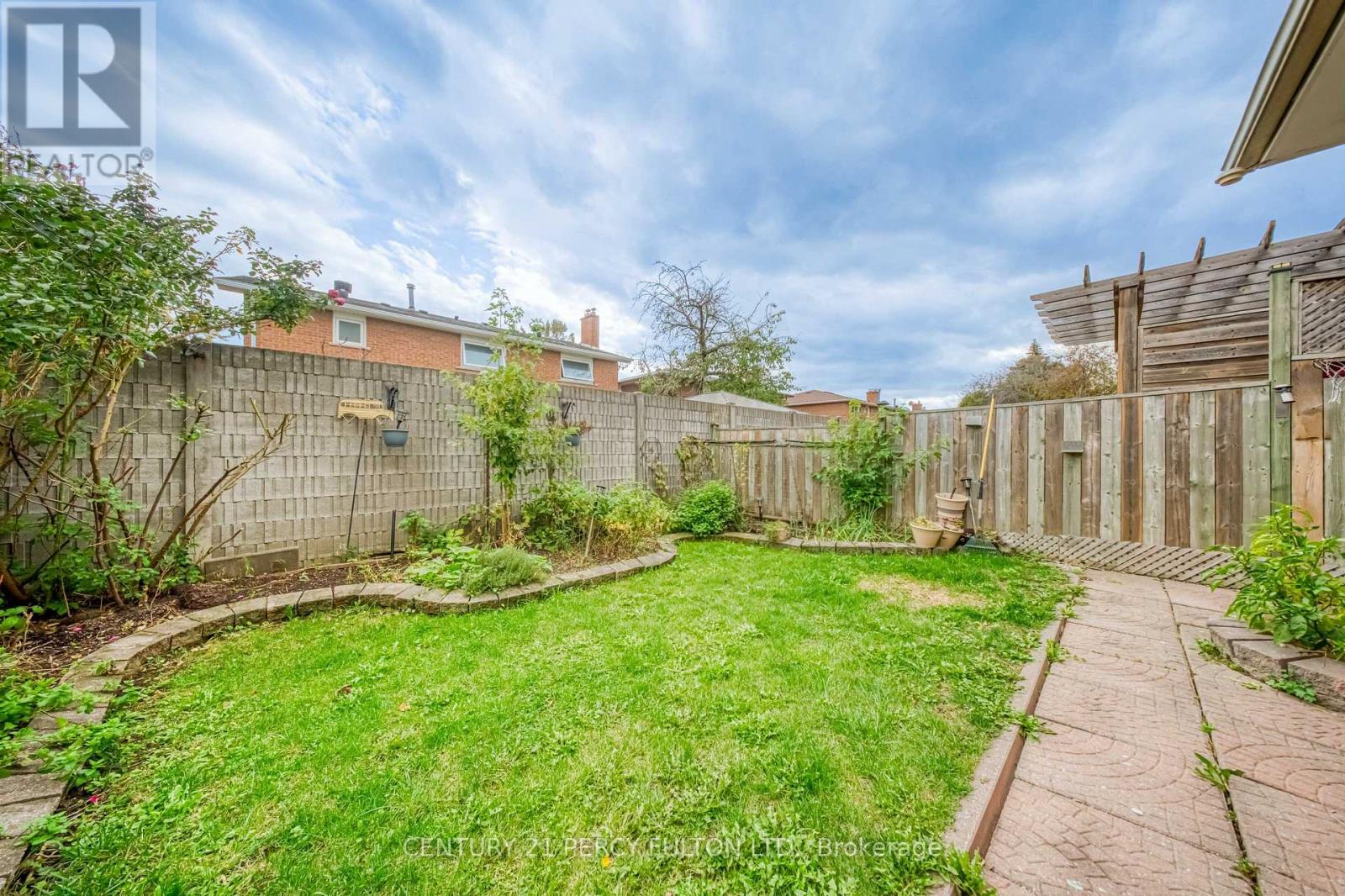 109 Swinton Crescent Property Photo 33