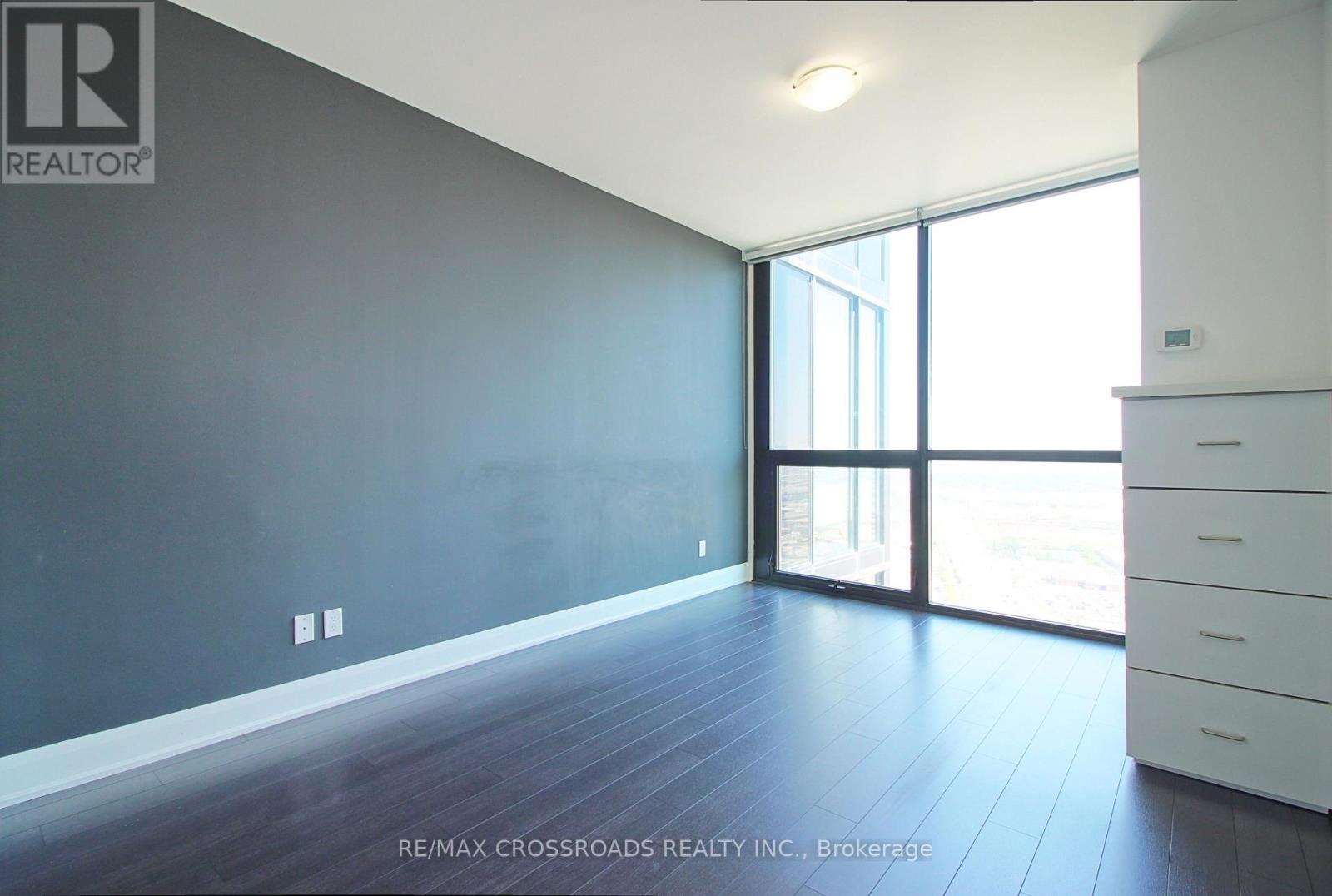 3402 - 2900 Highway 7 Property Photo 16
