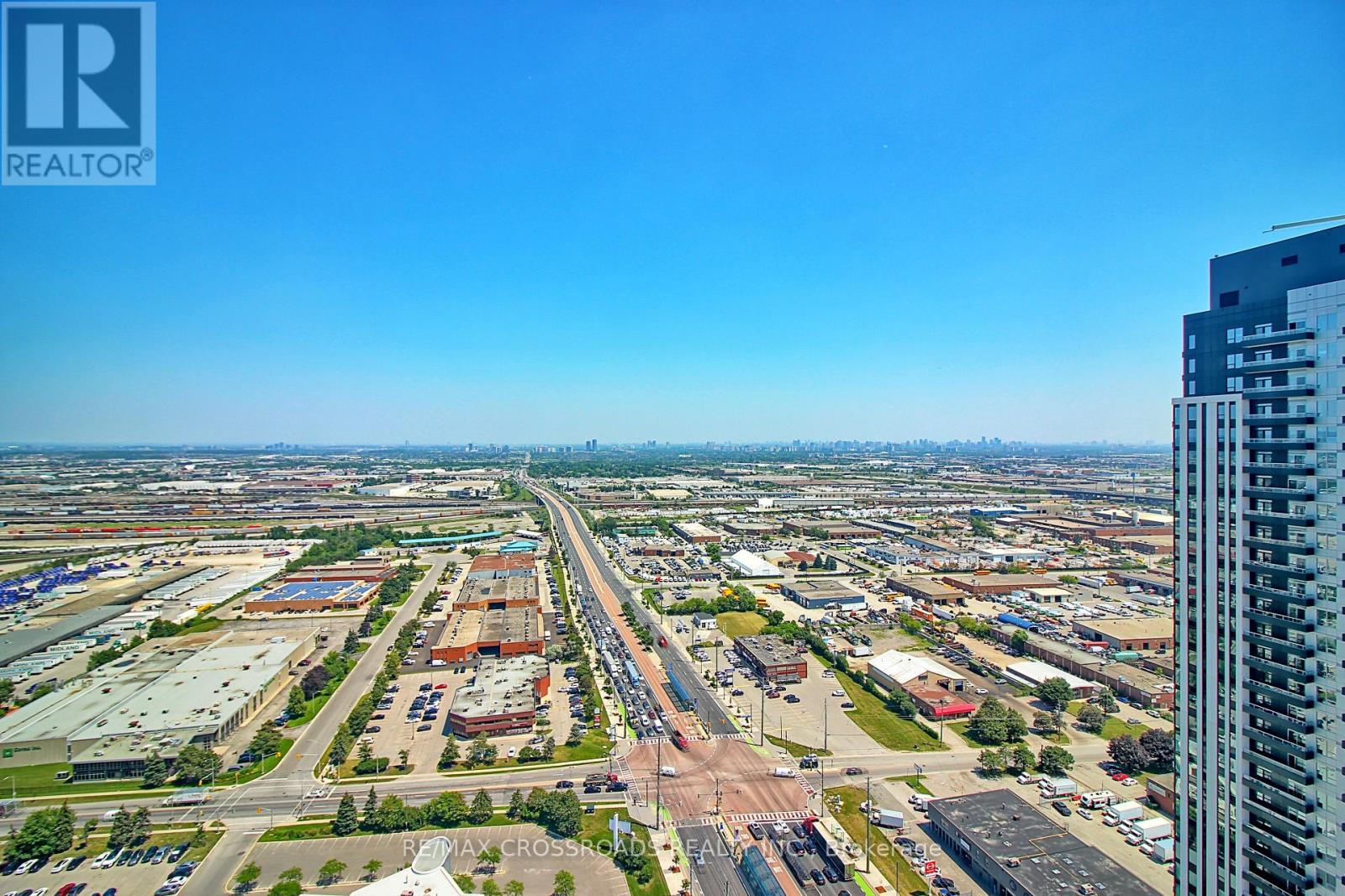 3402 - 2900 Highway 7 Property Photo 27