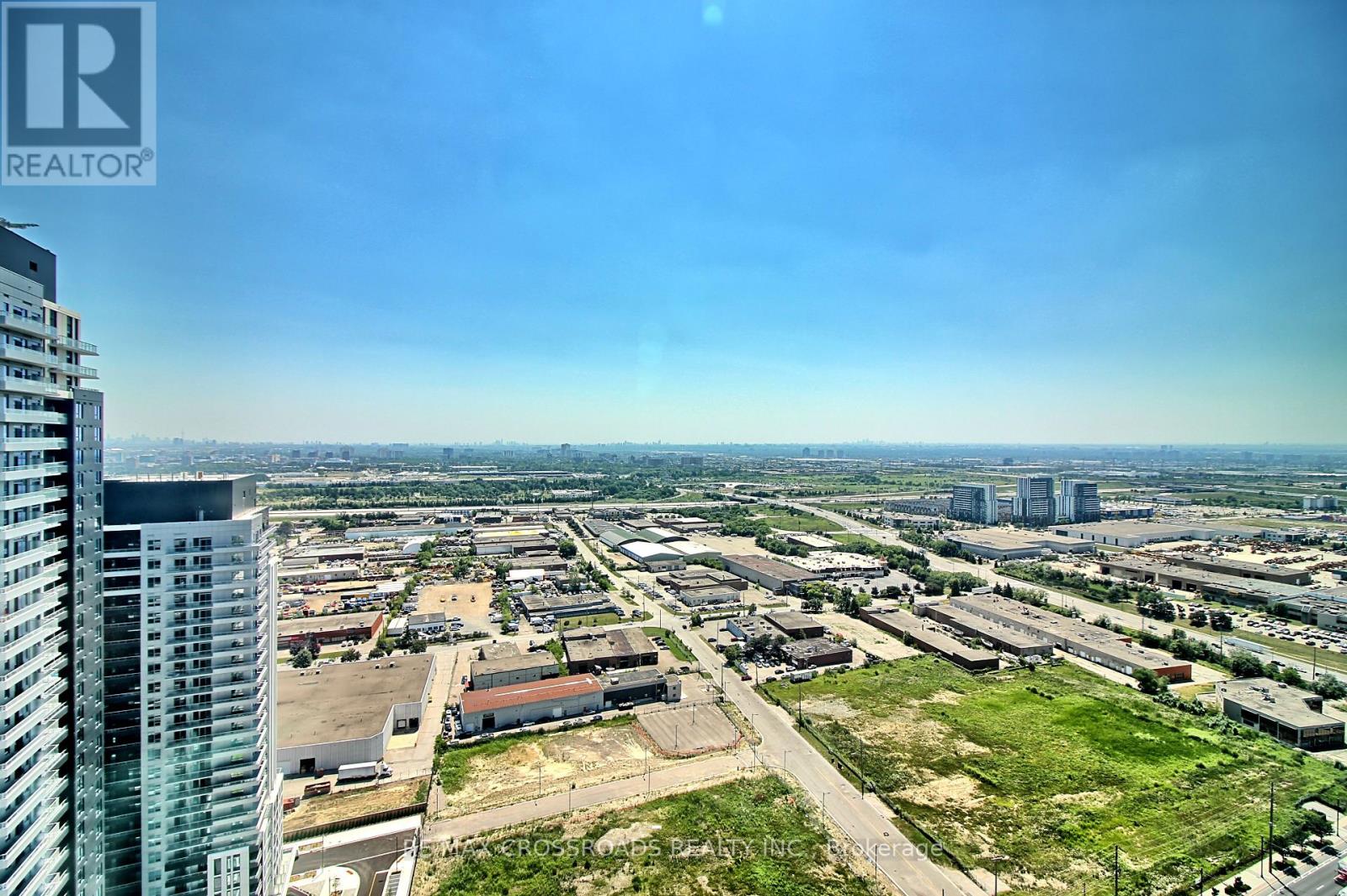 3402 - 2900 Highway 7 Property Photo 28