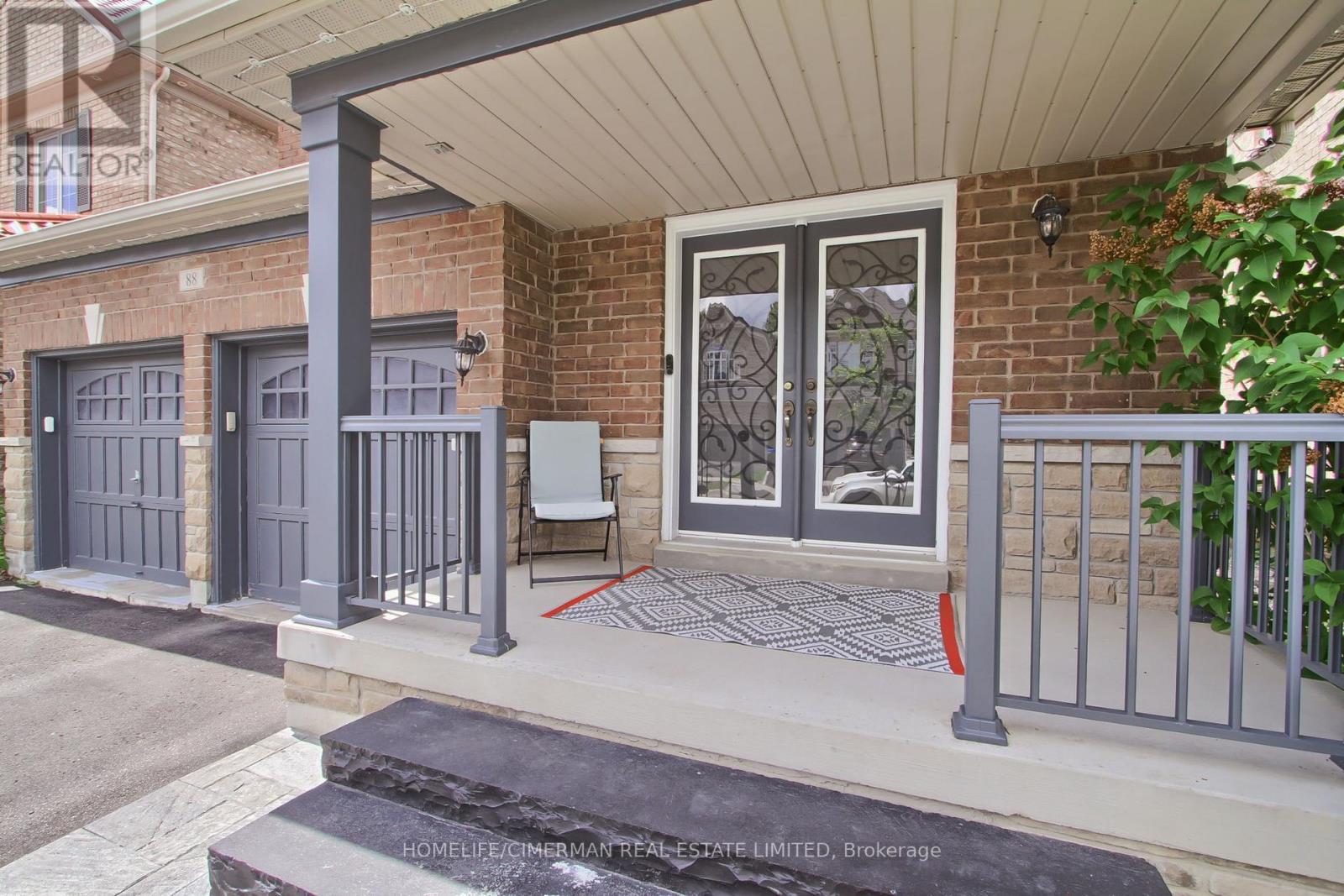 88 Chelsea Crescent Property Photo 5