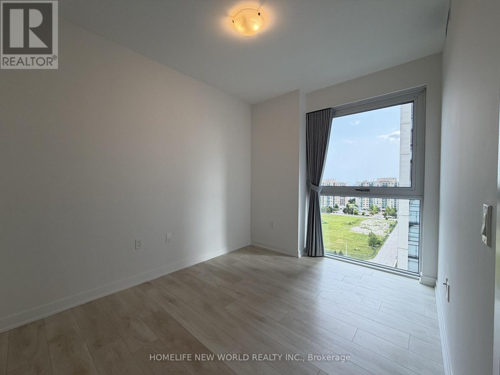 1210 - 75 Oneida Crescent Property Photo 15