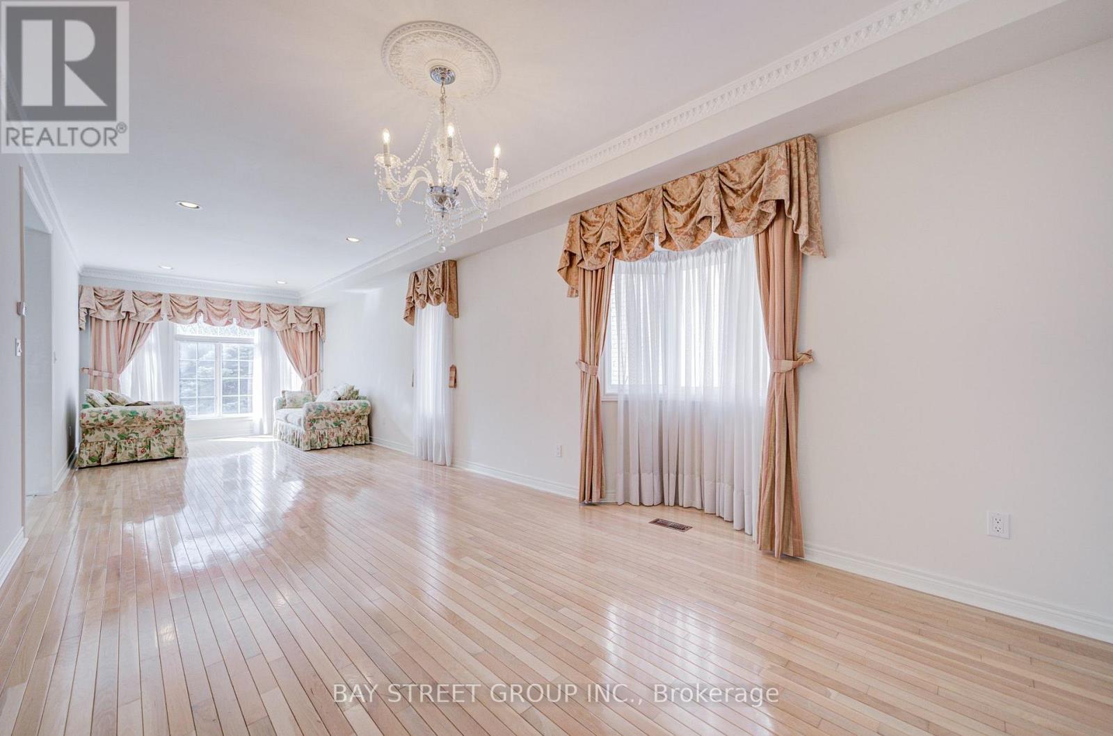 13 Pembrooke Road Property Photo 8