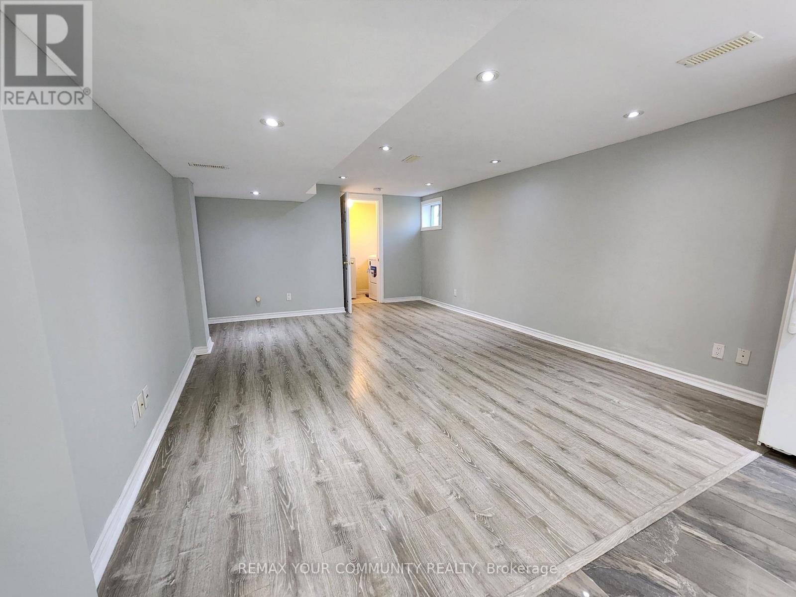 Lower Level - 387 Paliser Crescent N Property Photo 15