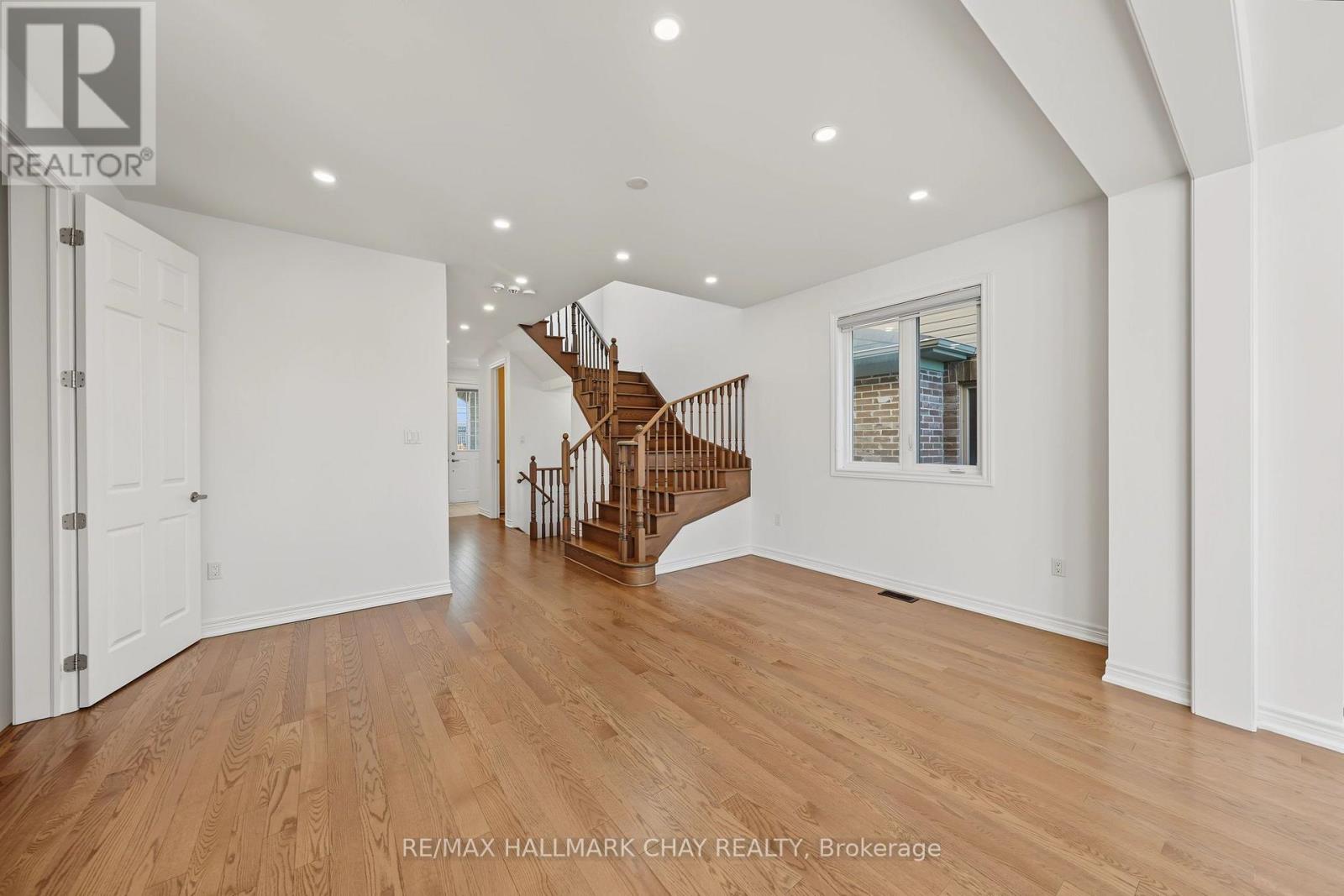 20 Atkinson Crescent Property Photo 9