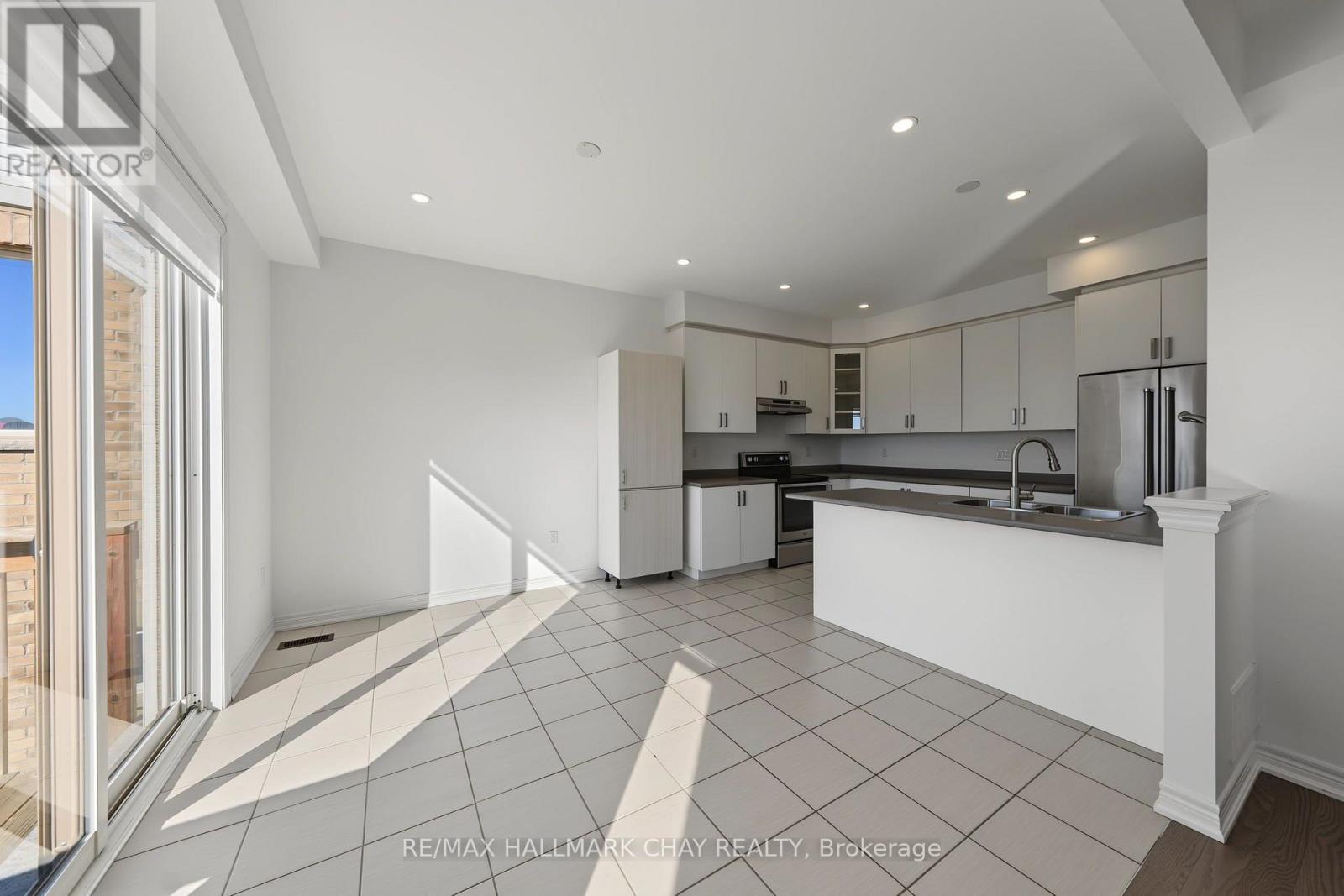 20 Atkinson Crescent Property Photo 14