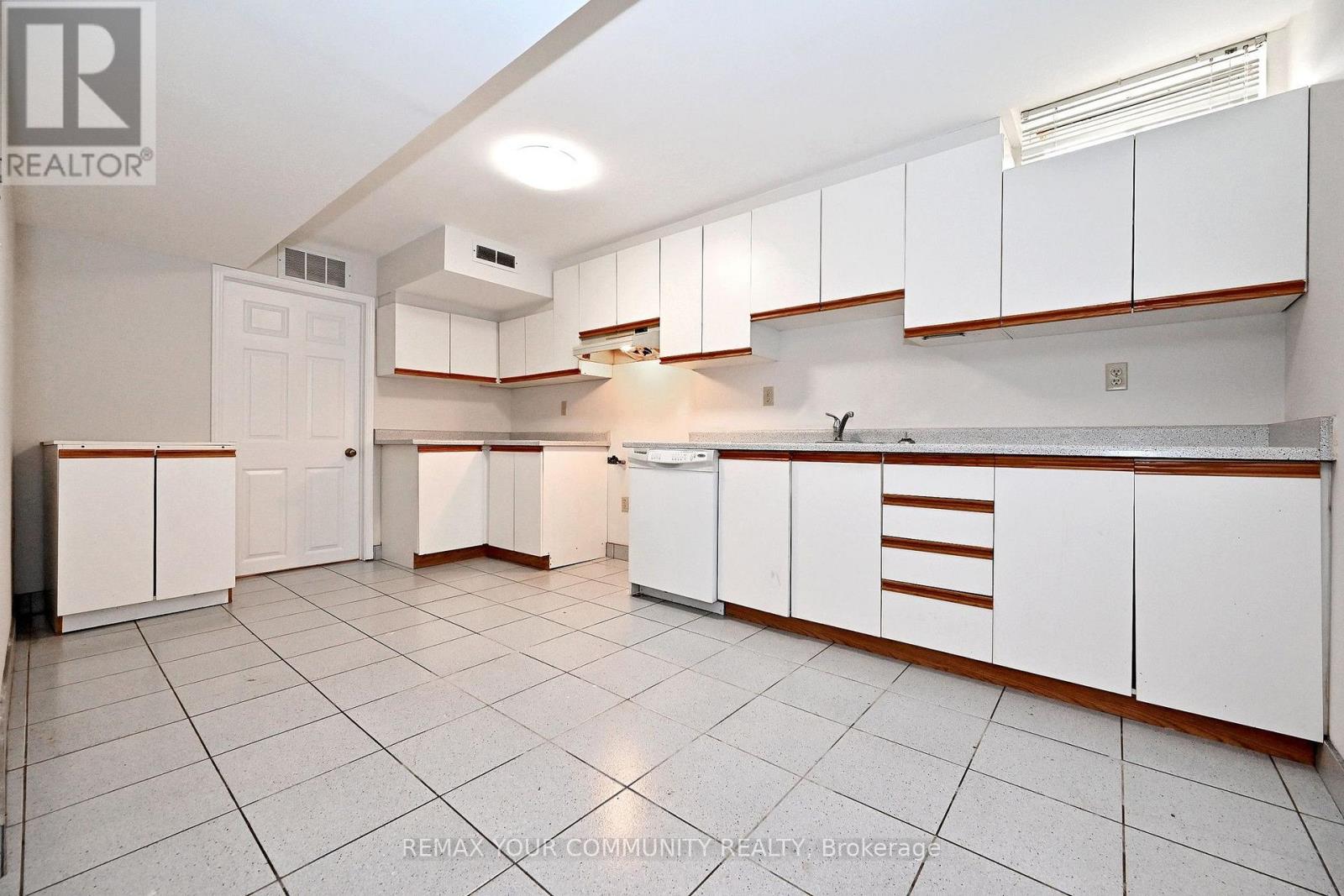 38 Muster Court Property Photo 40