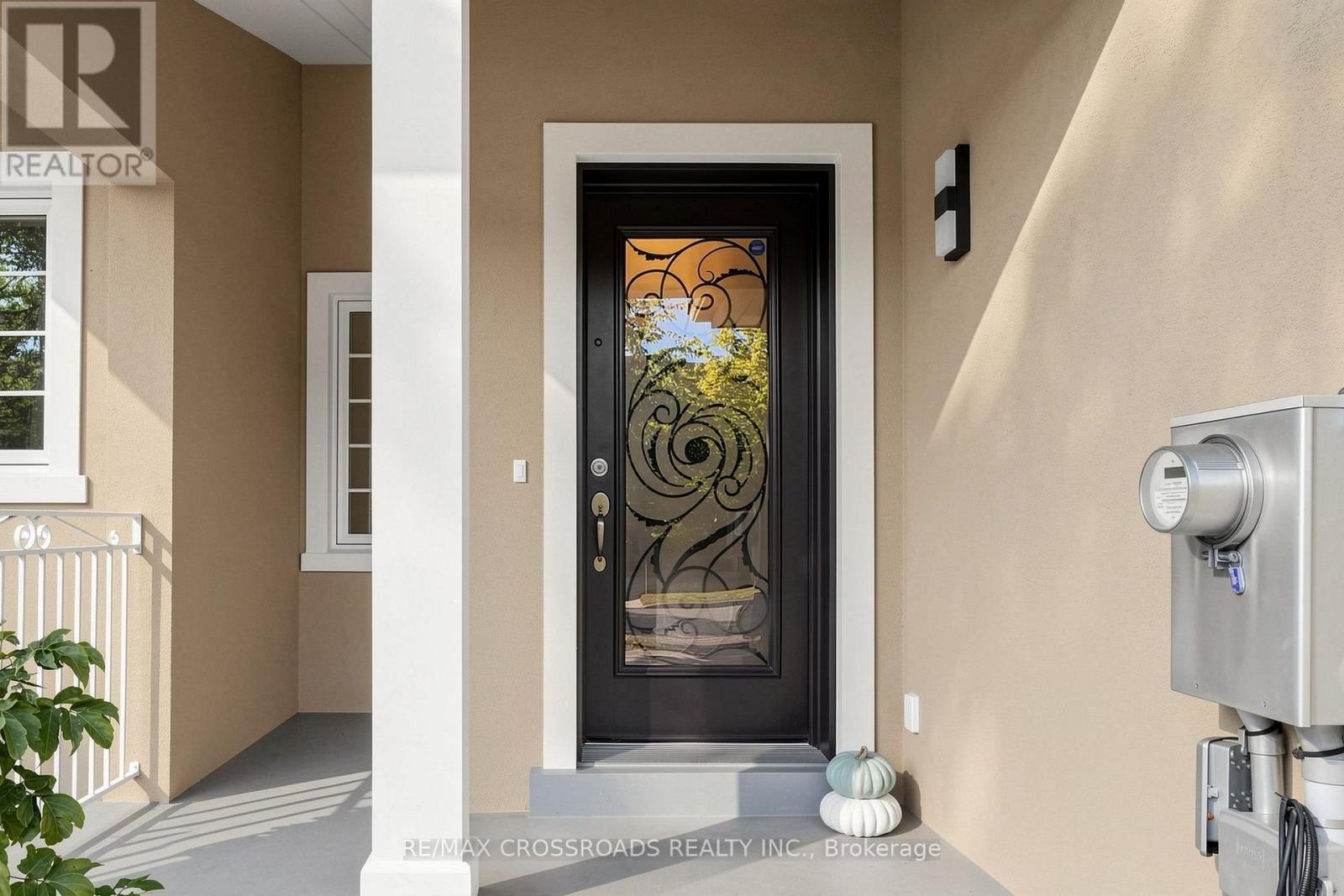74 Romance Drive Property Photo 2