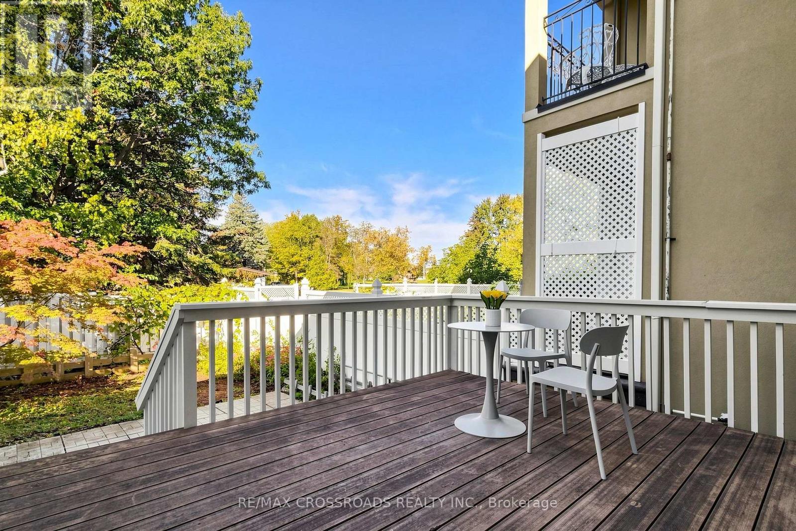 74 Romance Drive Property Photo 44