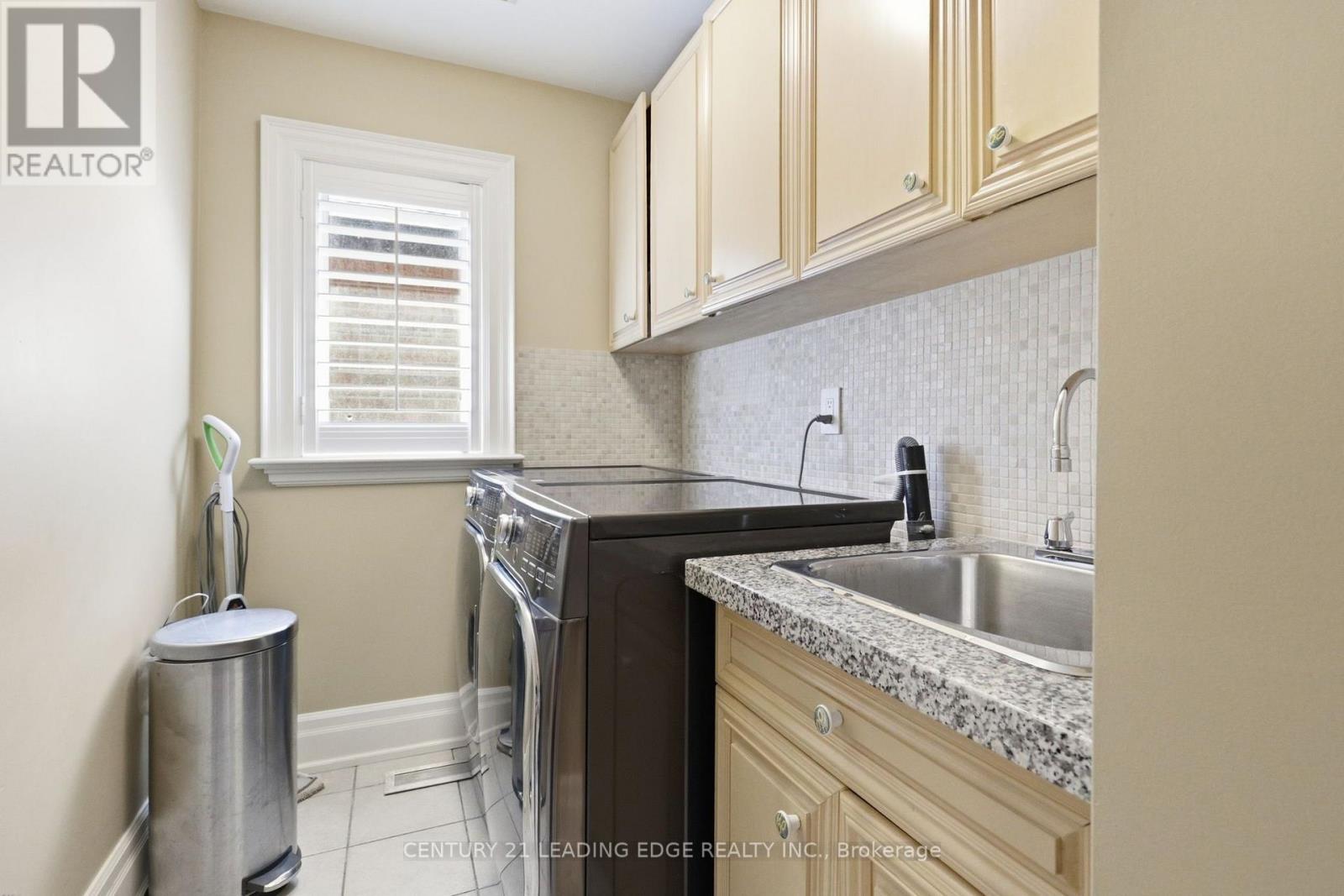 40 Arista Gate Property Photo 37
