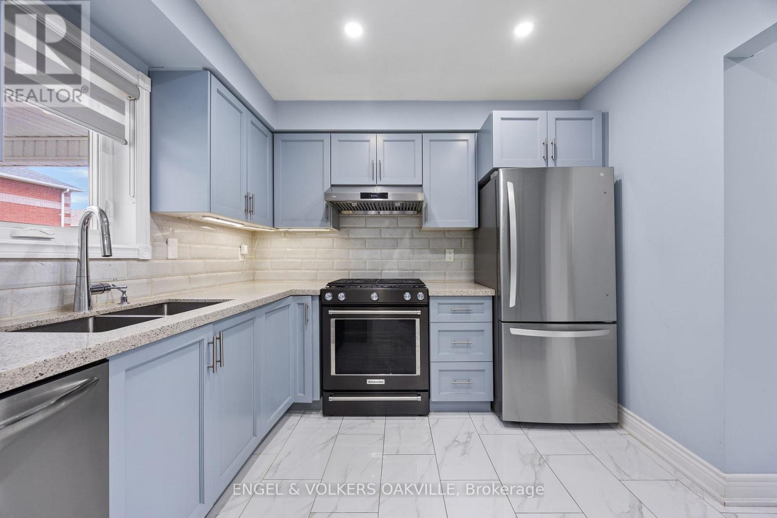 10 Crieff Avenue Property Photo 6