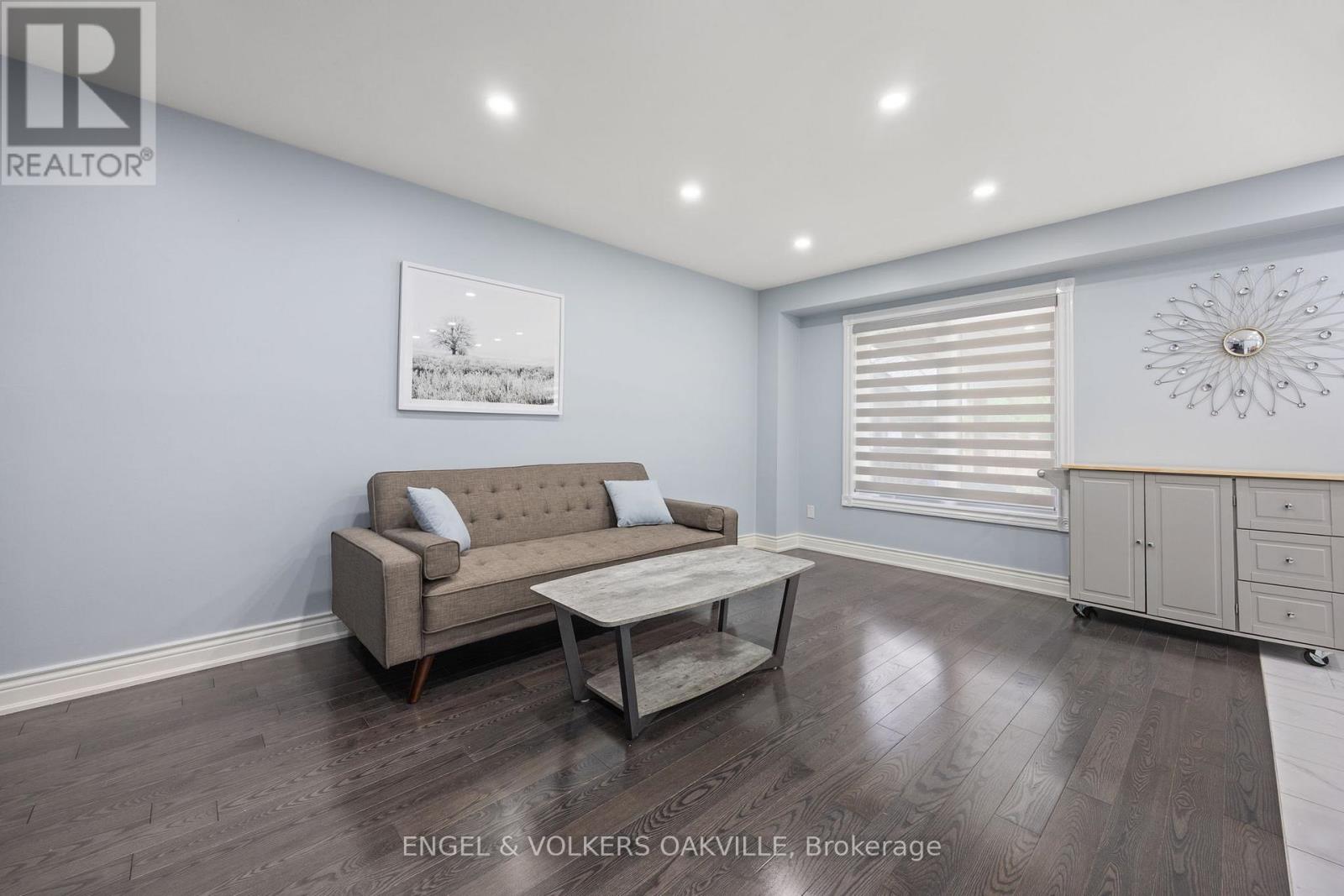 10 Crieff Avenue Property Photo 15